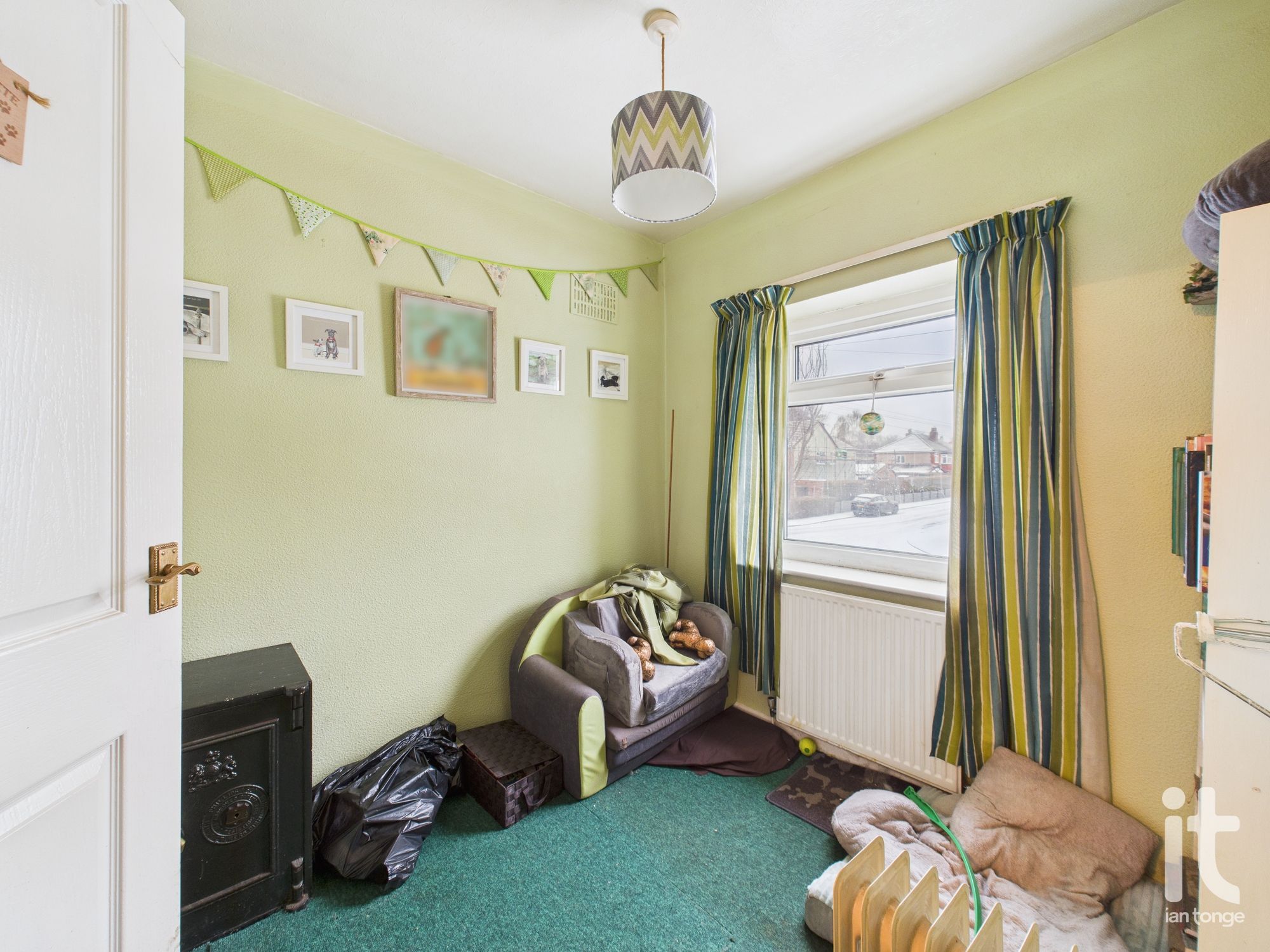3 bedroom semi-detached house For Sale in Stockport - Photograph 10.