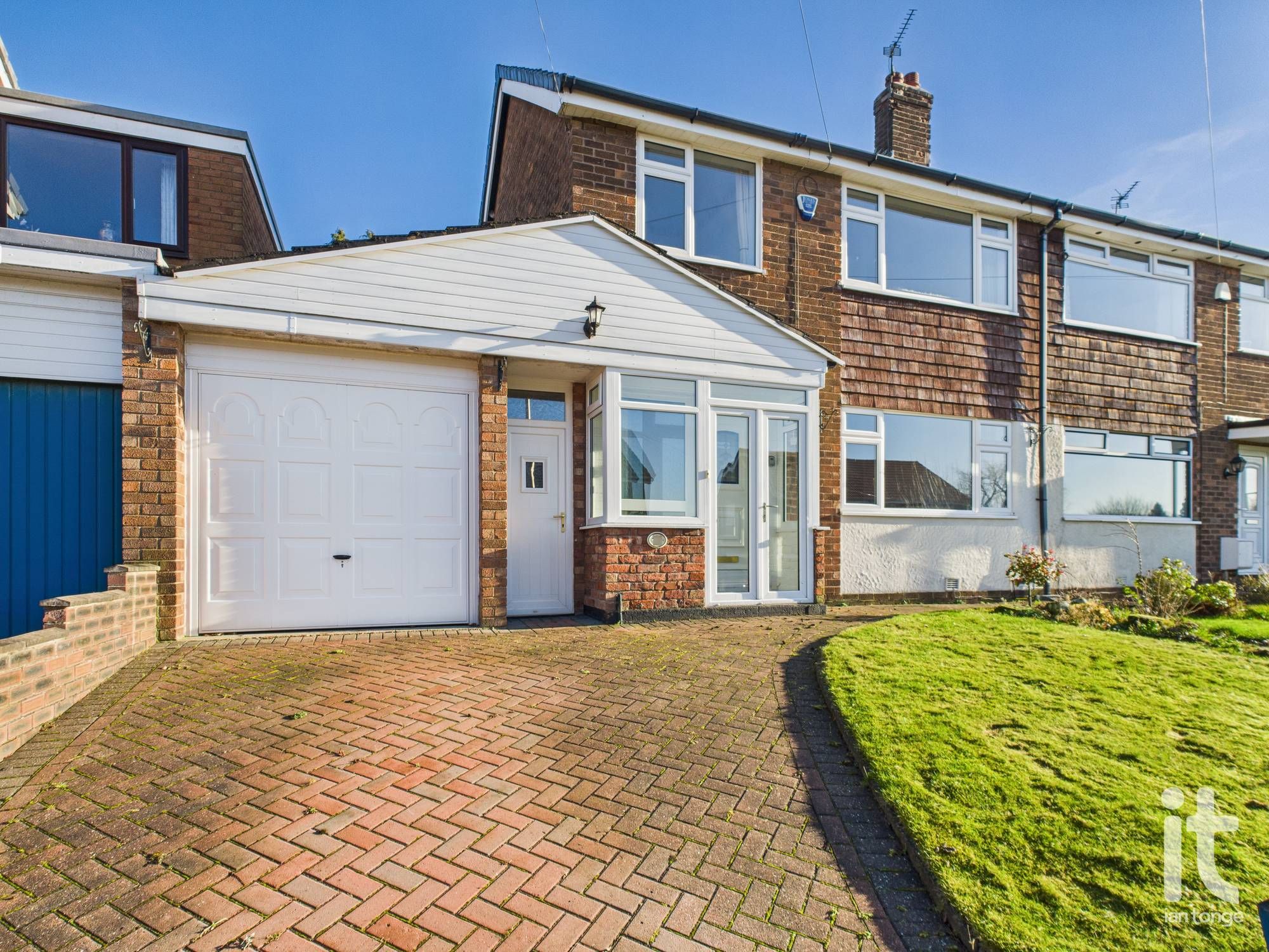 3 bedroom semi-detached house For Sale in Stockport - Photograph 1.