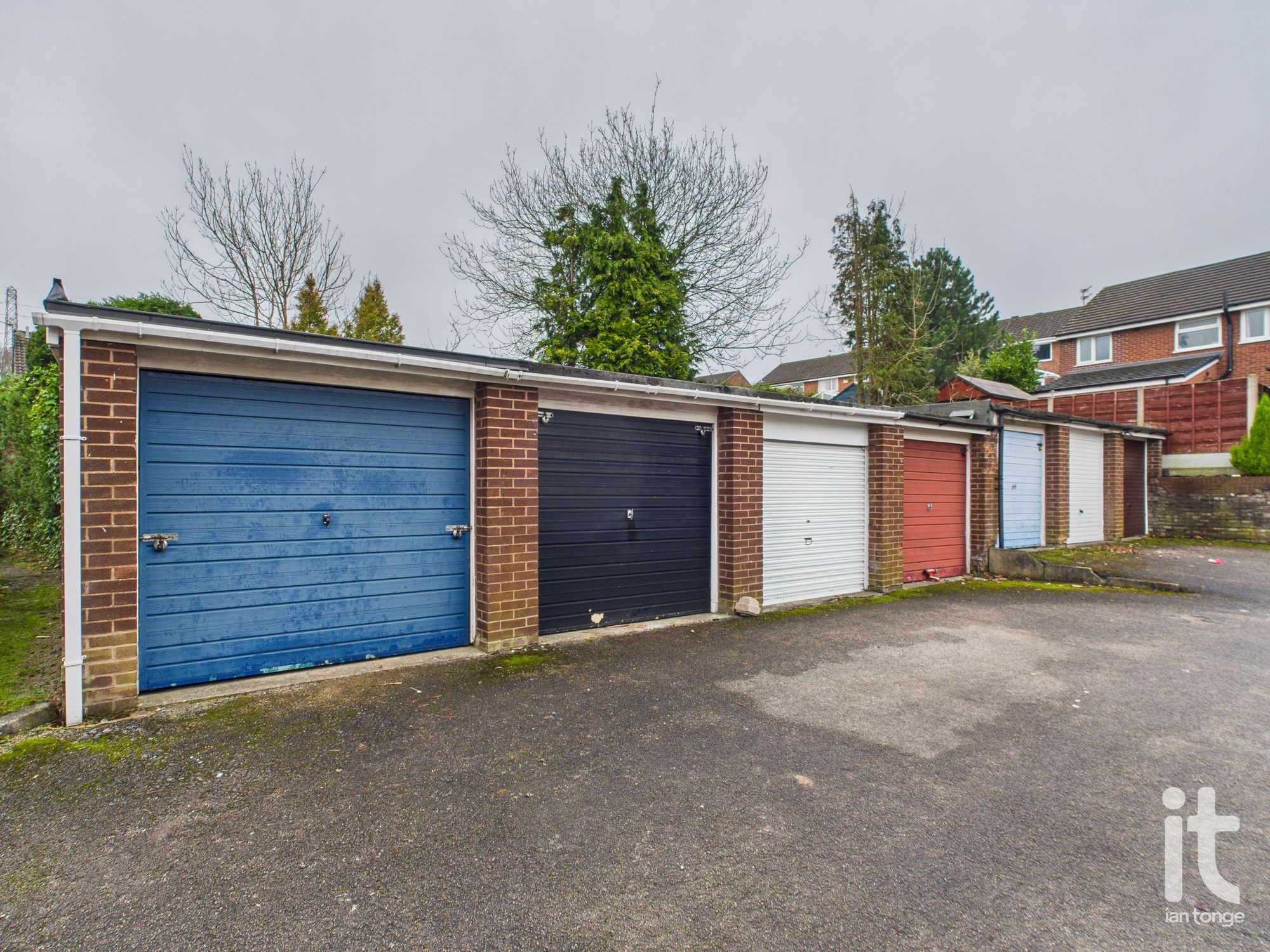 3 bedroom mid terraced house For Sale in Stockport - Photograph 17.
