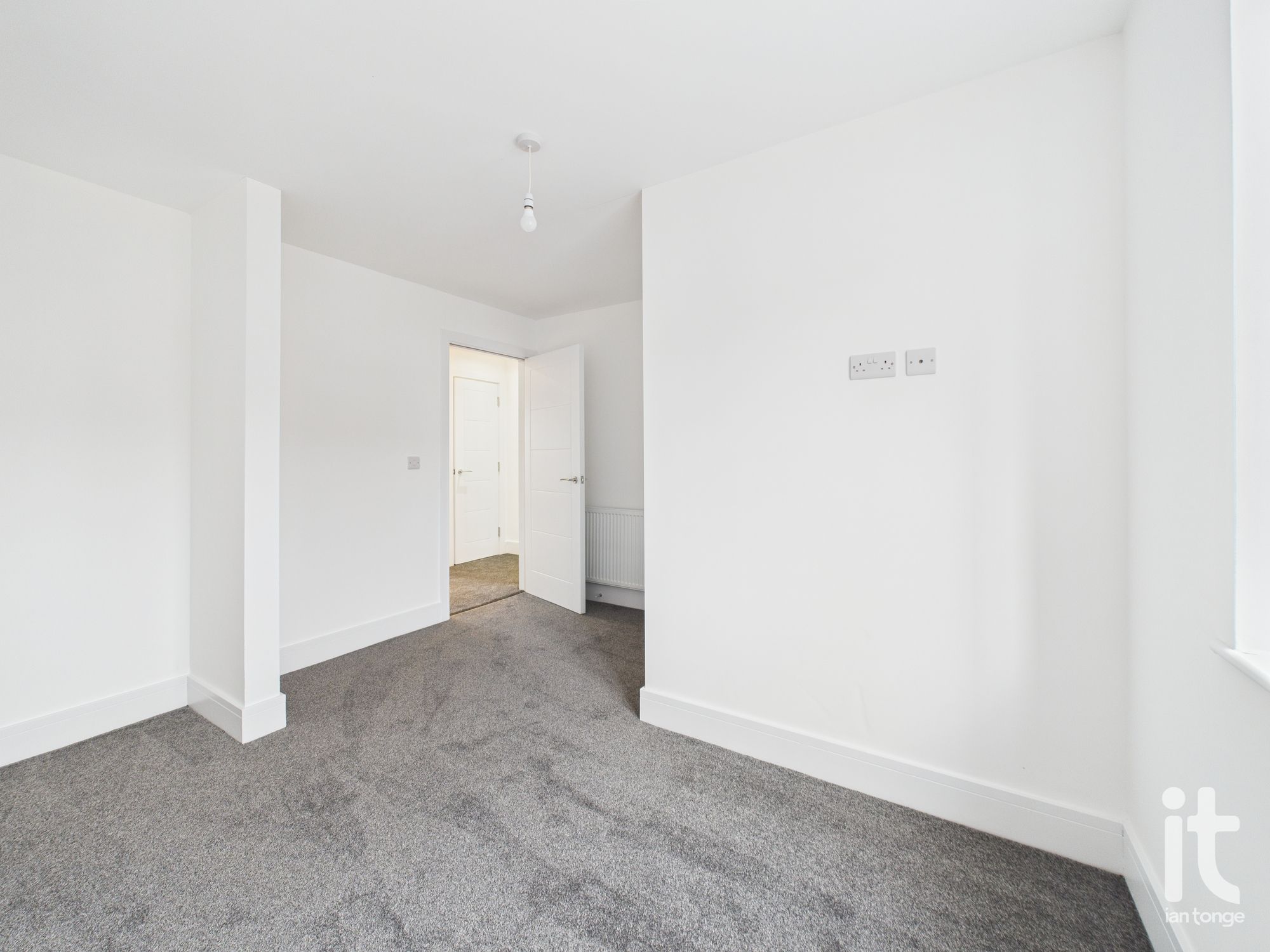 1 bedroom apartment flat/apartment To Let in Stockport - Photograph 12.