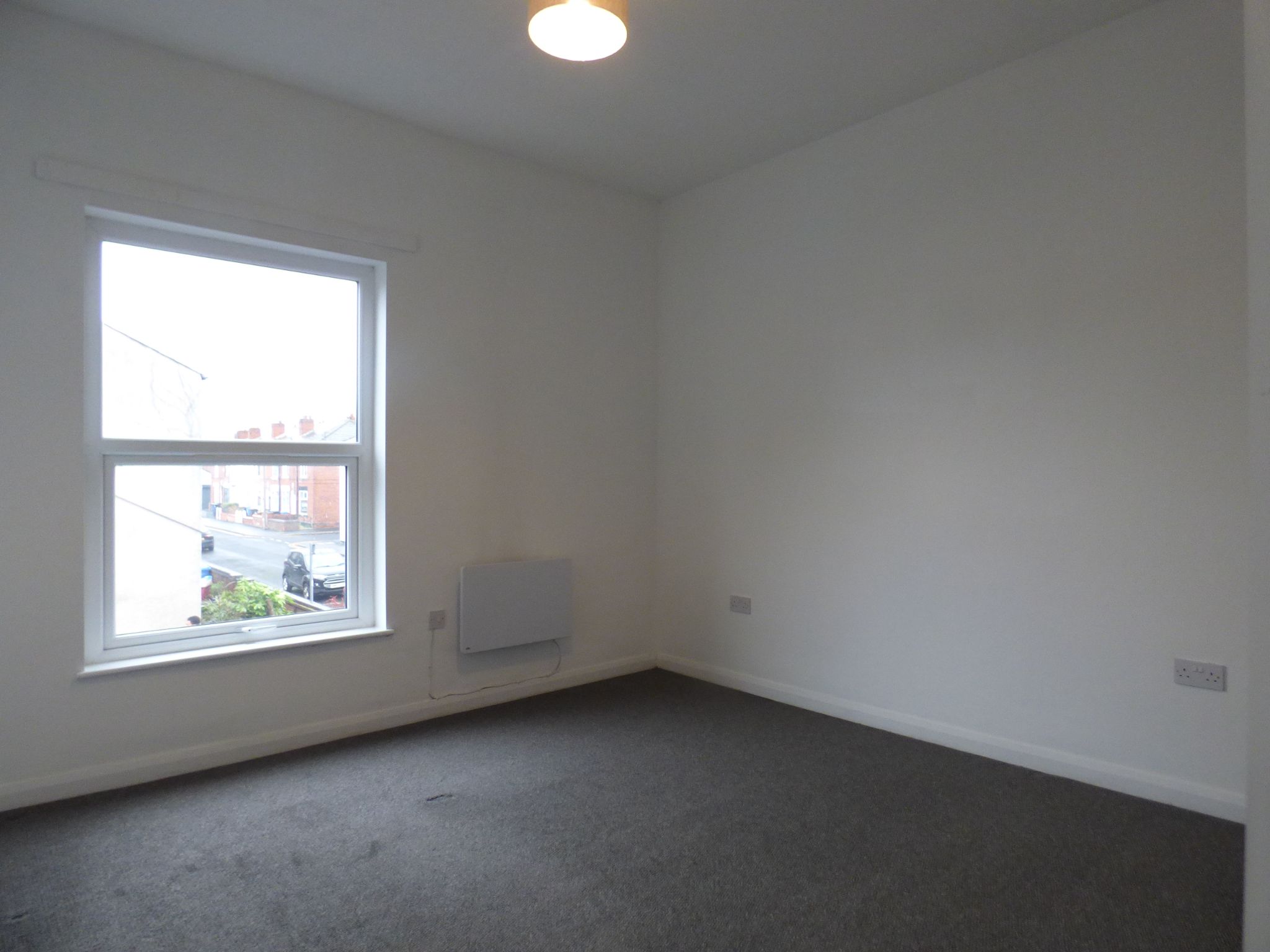 2 bedroom mid terraced house To Let in Stockport - Photograph 7.