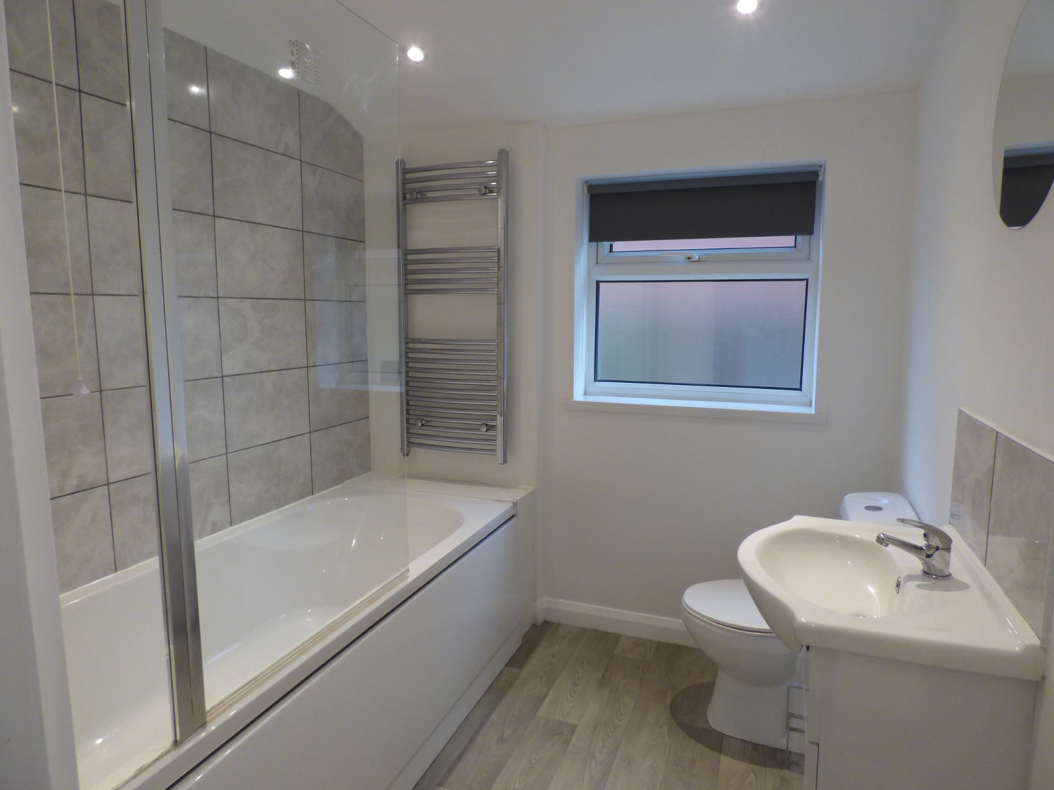 2 bedroom mid terraced house To Let in Stockport - Photograph 4.