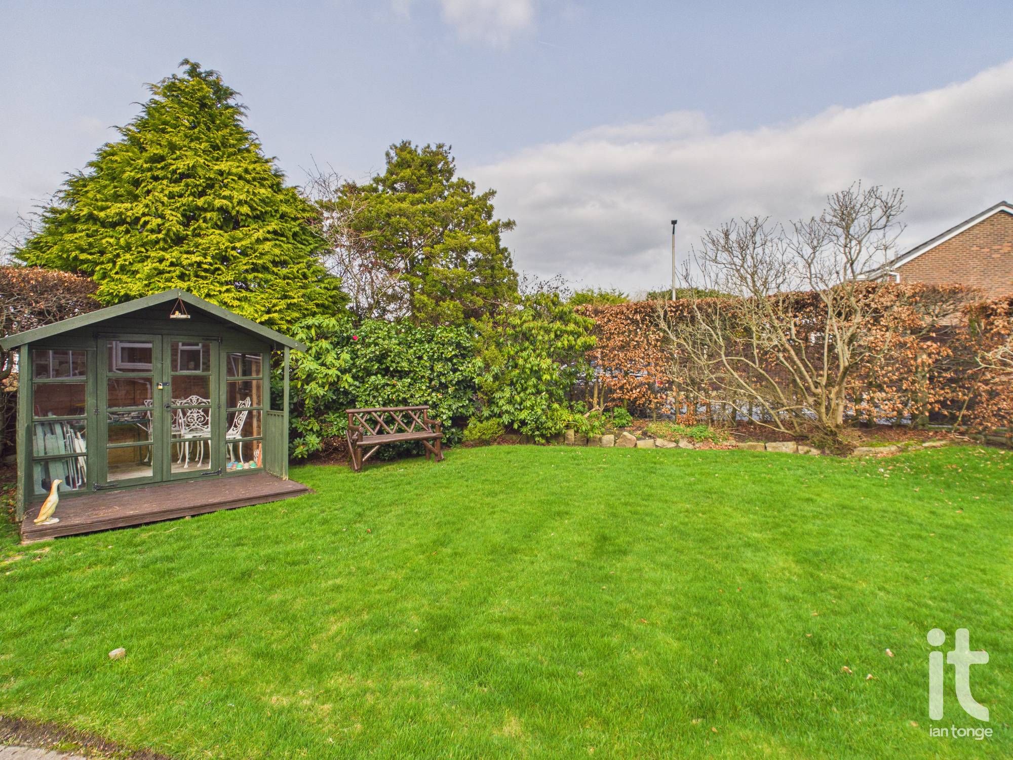 4 bedroom detached bungalow For Sale in Stockport - Property photograph.