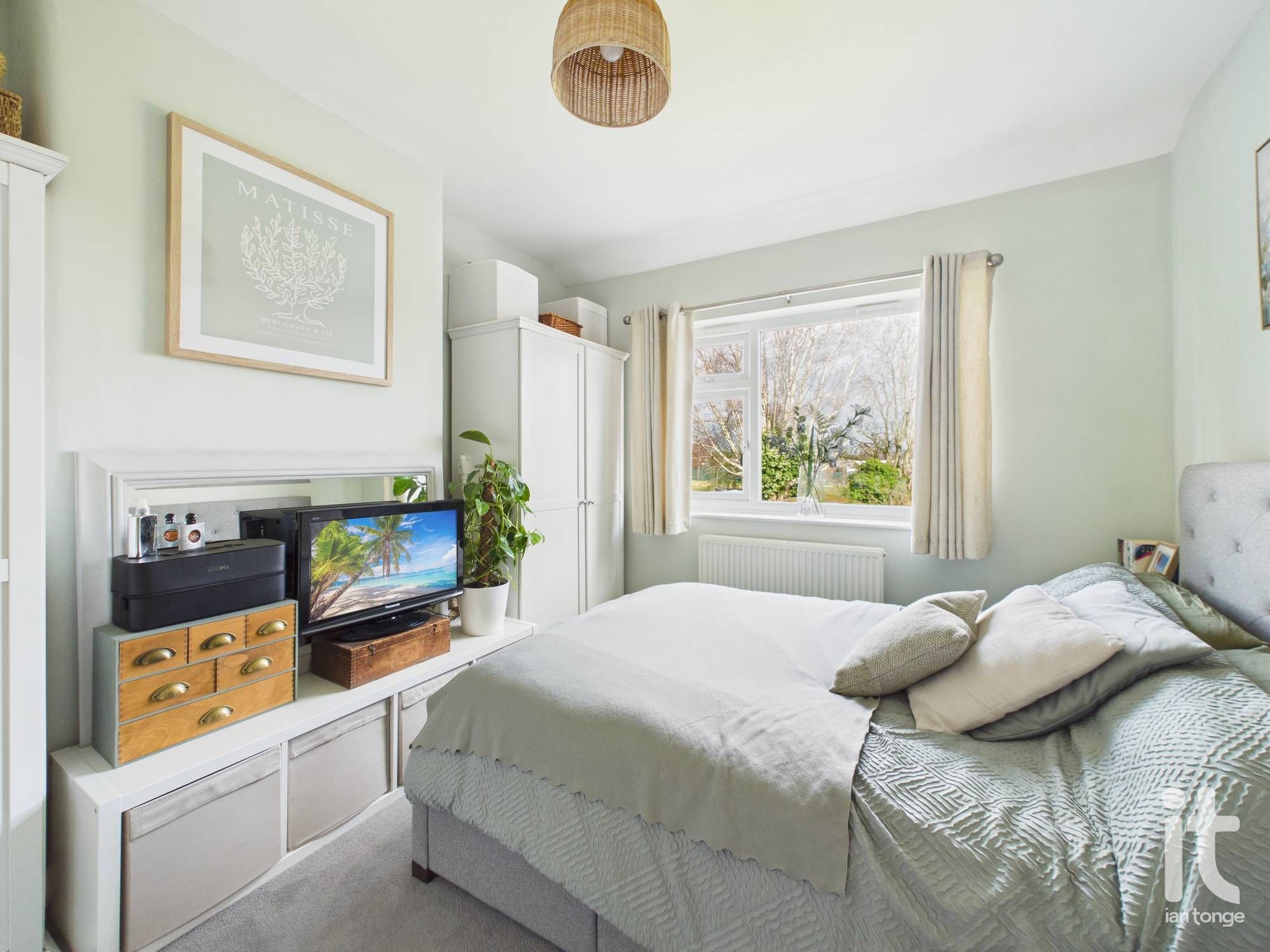 3 bedroom semi-detached house For Sale in Stockport - Photograph 11.