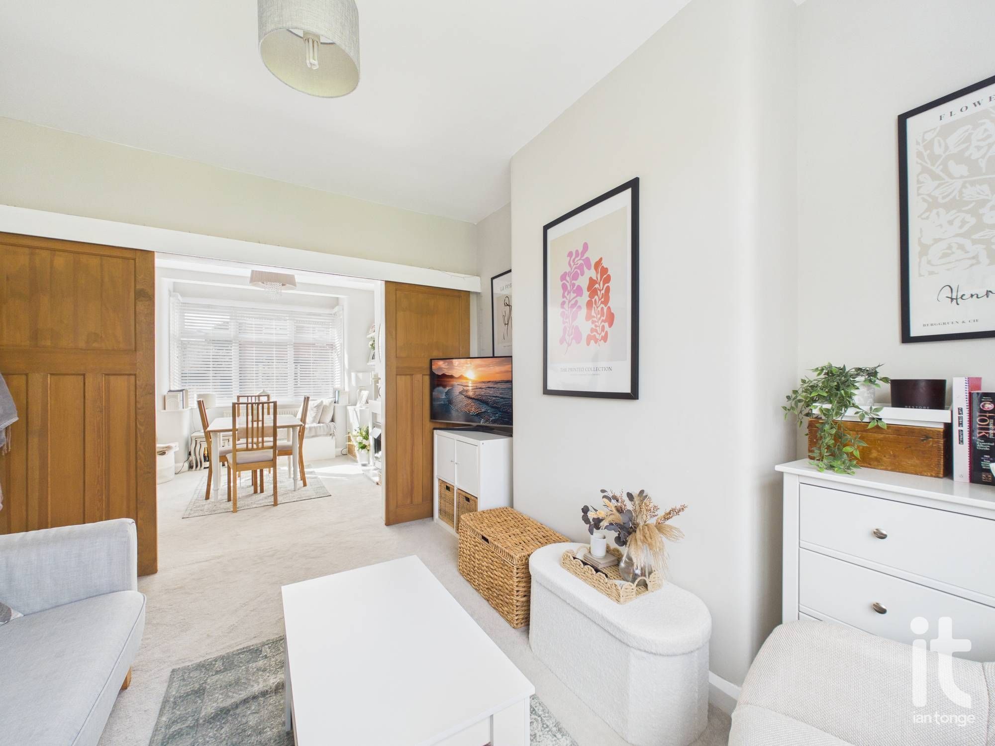 3 bedroom semi-detached house For Sale in Stockport - Photograph 7.