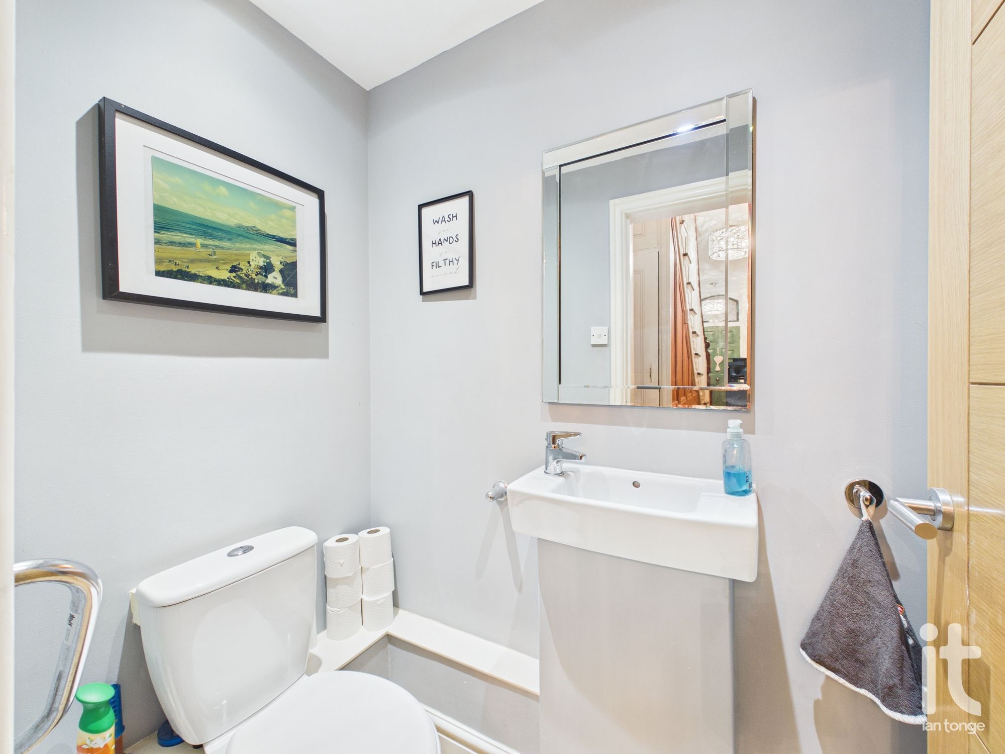 3 bedroom semi-detached house For Sale in Stockport - Photograph 9.