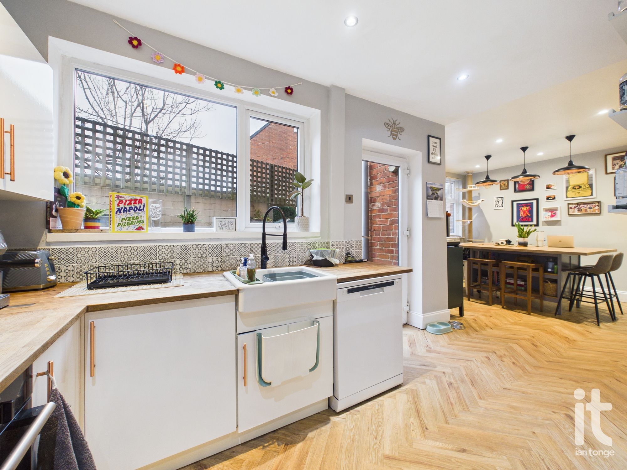 3 bedroom semi-detached house For Sale in Stockport - Photograph 8.
