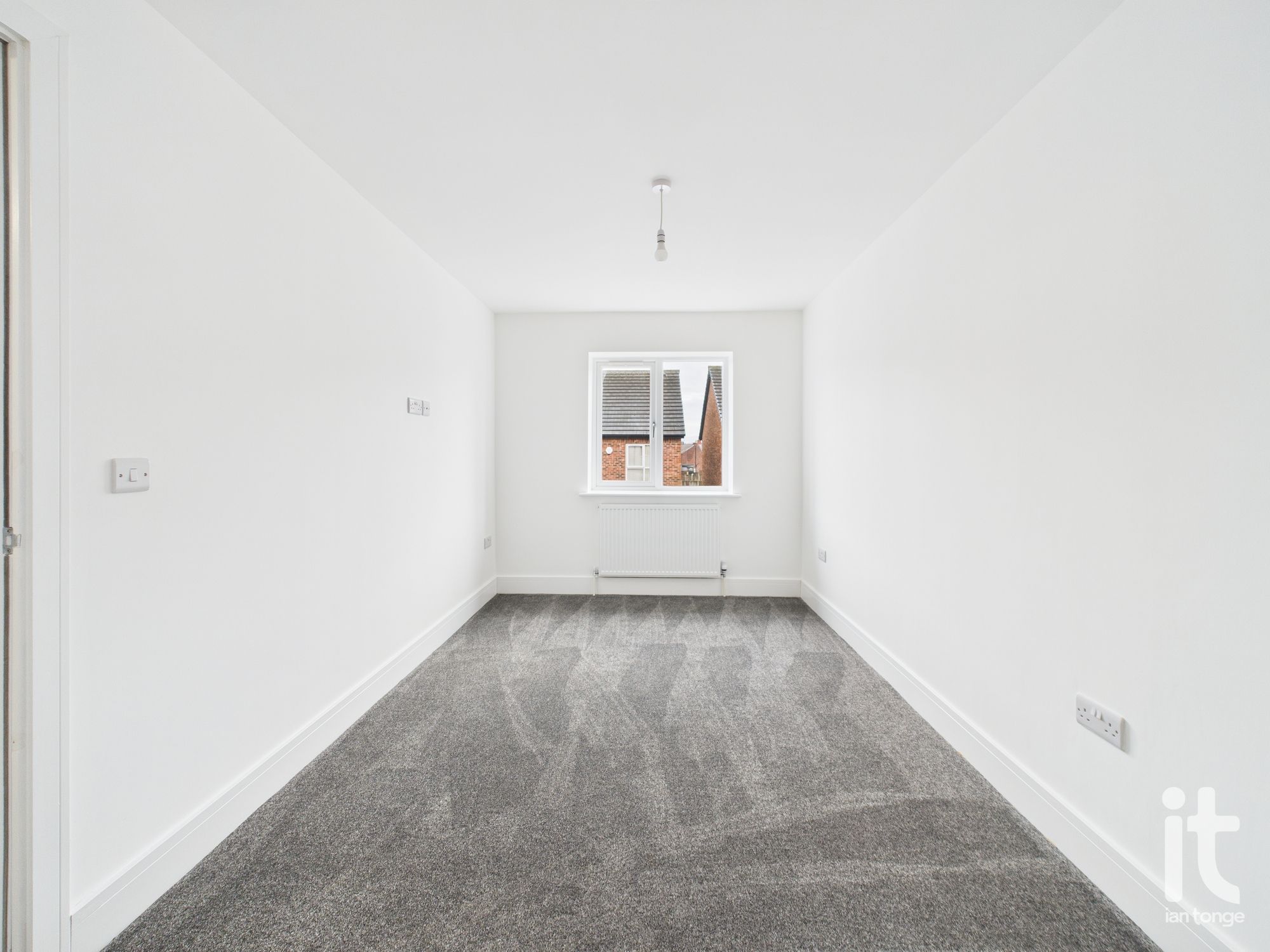 3 bedroom mews house To Let in Stockport - Photograph 20.