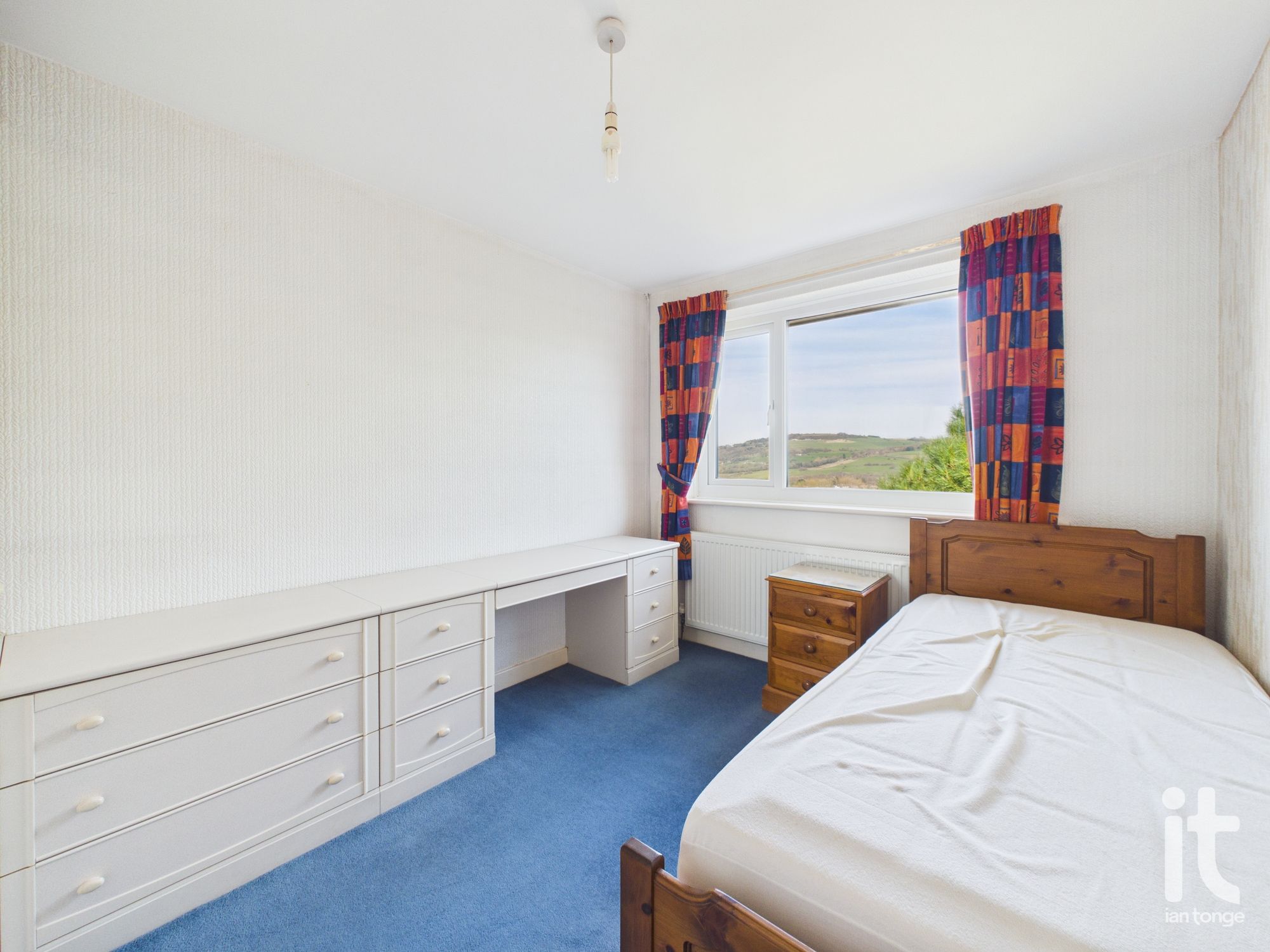 4 bedroom detached house For Sale in Stockport - Photograph 21.