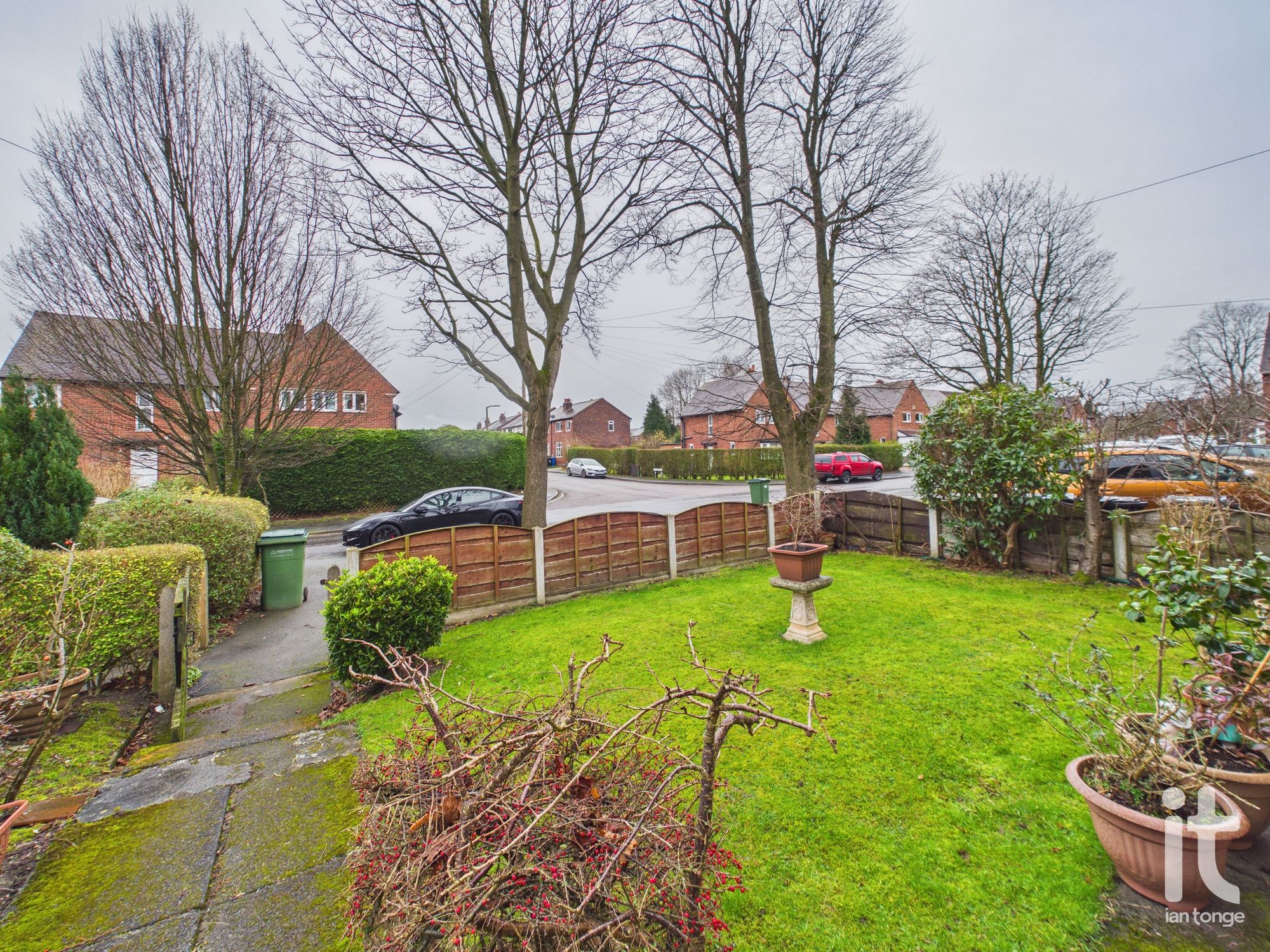 3 bedroom semi-detached house For Sale in Stockport - Photograph 4.