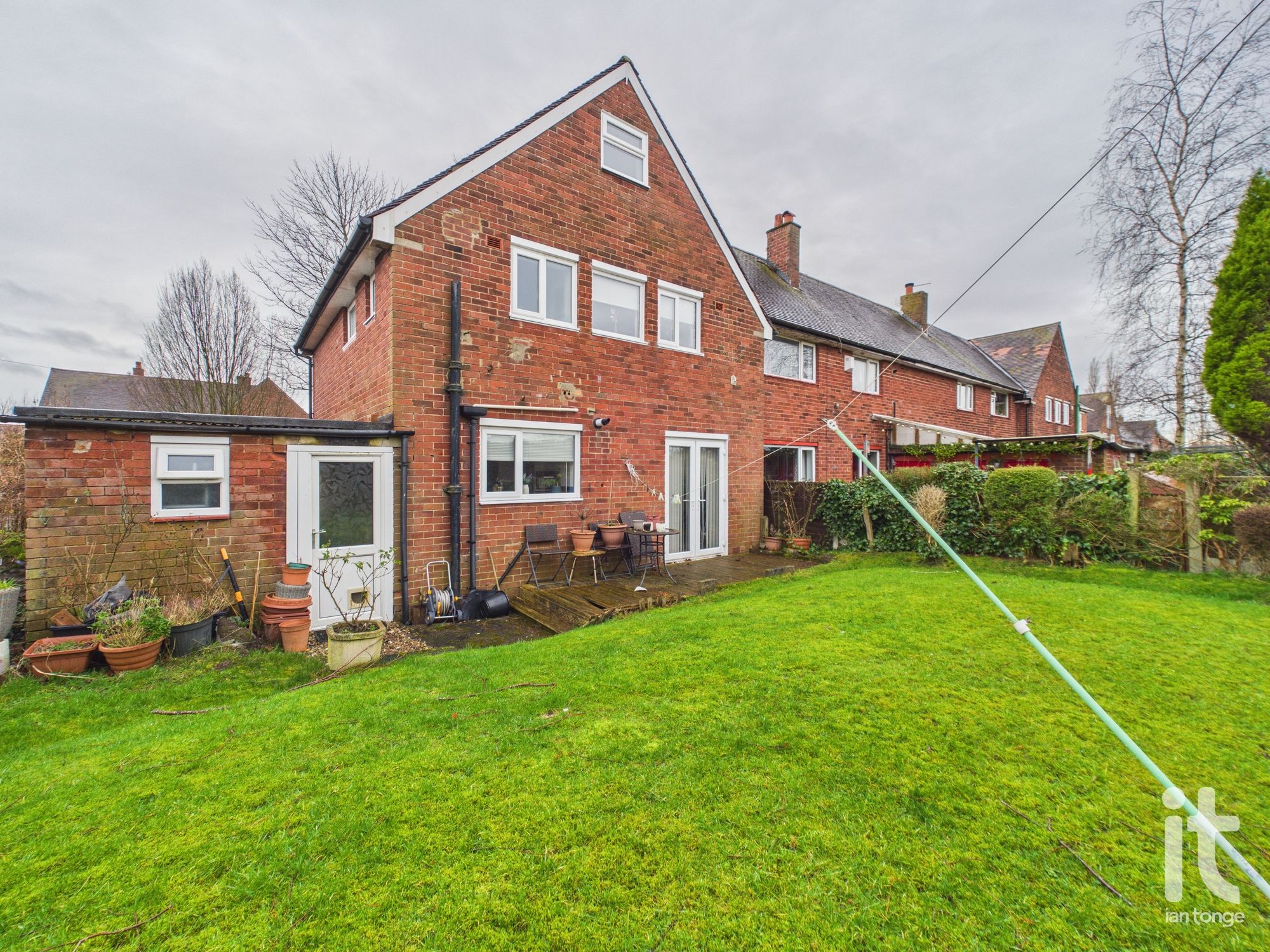 3 bedroom semi-detached house For Sale in Stockport - Photograph 25.