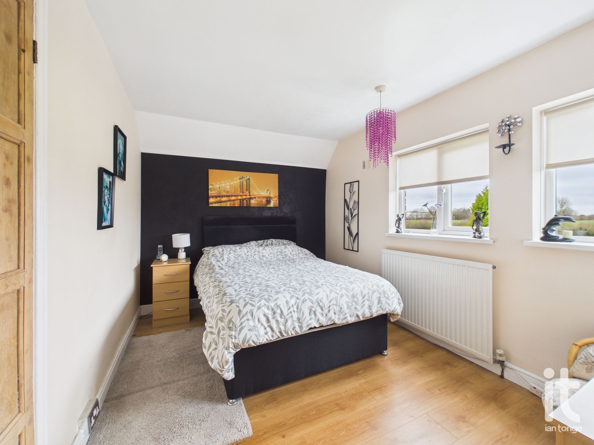 3 bedroom semi-detached house For Sale in Stockport - Photograph 19.