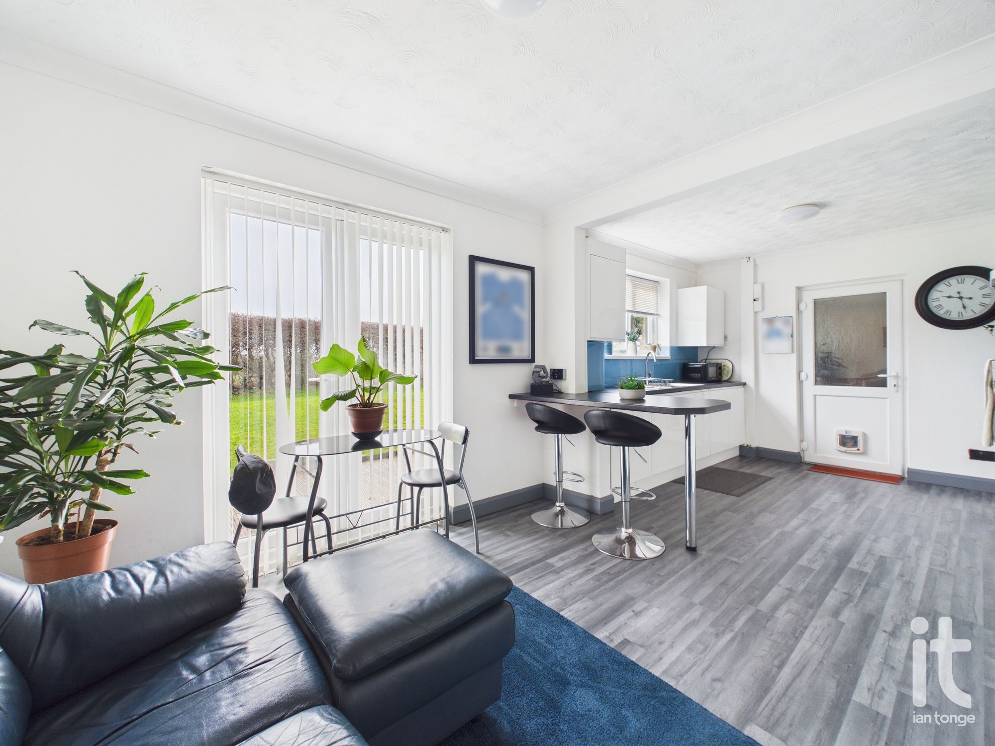 3 bedroom semi-detached house For Sale in Stockport - Photograph 9.