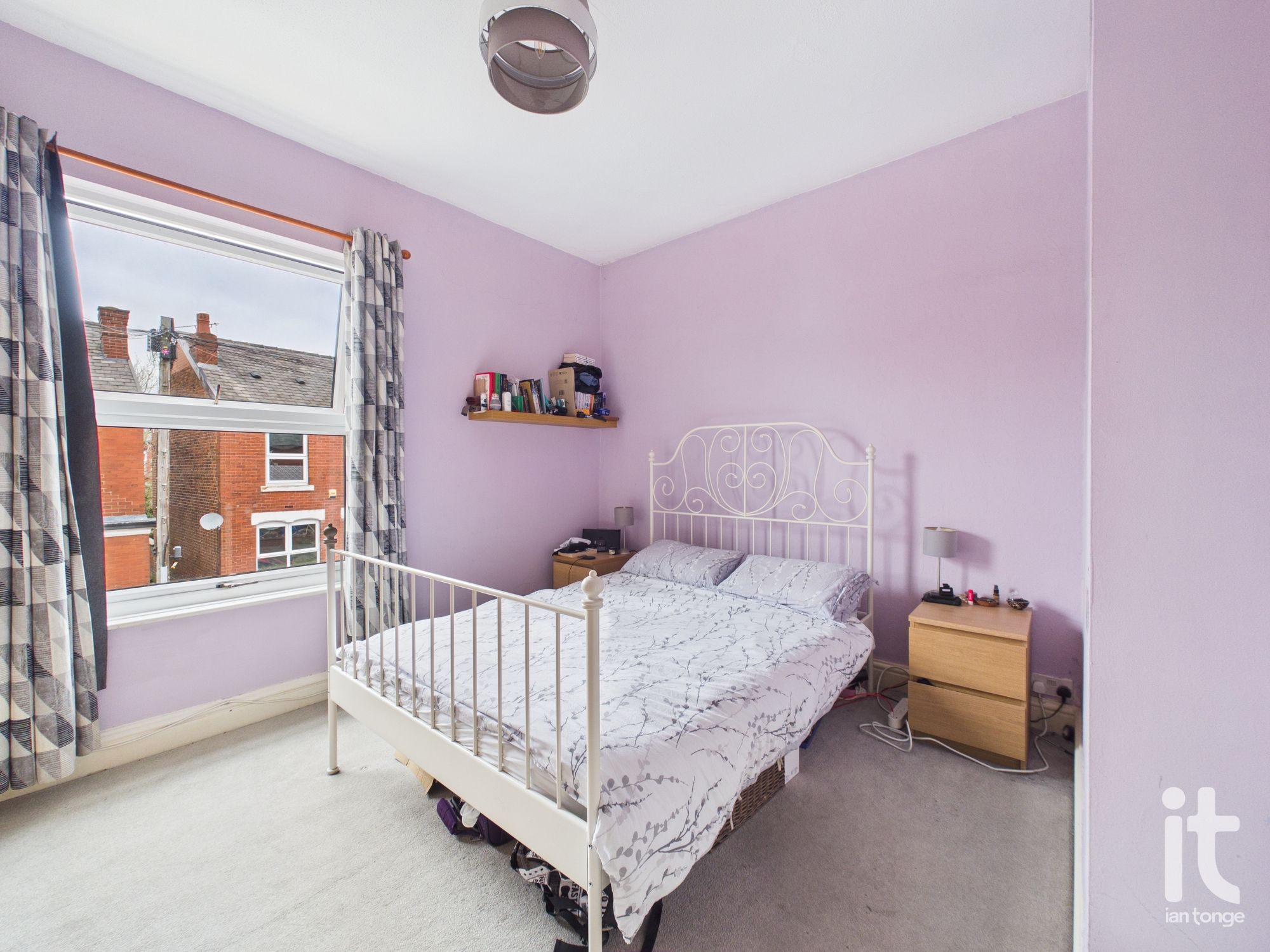 2 bedroom semi-detached house For Sale in Stockport - Photograph 11.