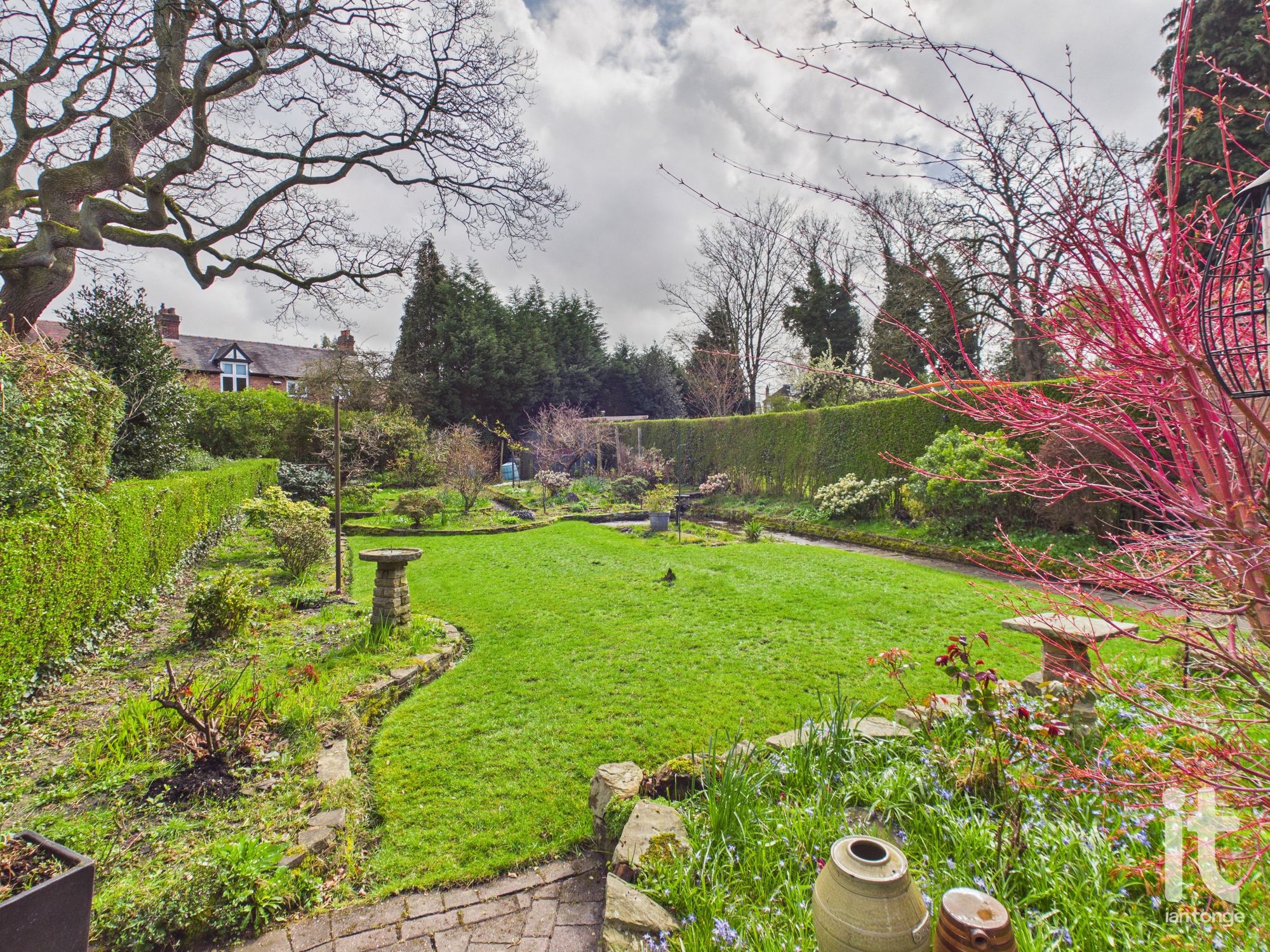 4 bedroom semi-detached house For Sale in Stockport - Photograph 21.