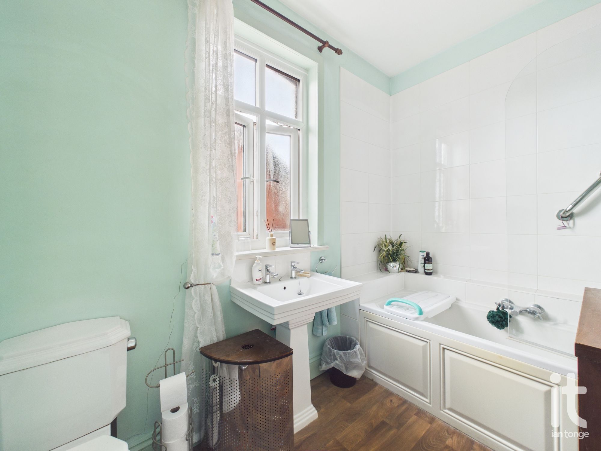 4 bedroom semi-detached house For Sale in Stockport - Photograph 18.