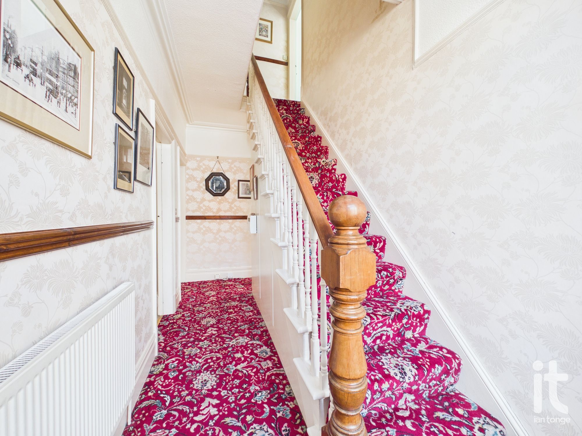 4 bedroom semi-detached house For Sale in Stockport - Photograph 5.