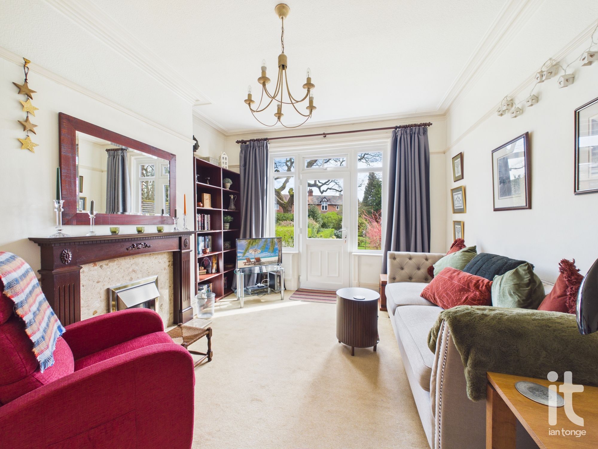 4 bedroom semi-detached house For Sale in Stockport - Photograph 8.