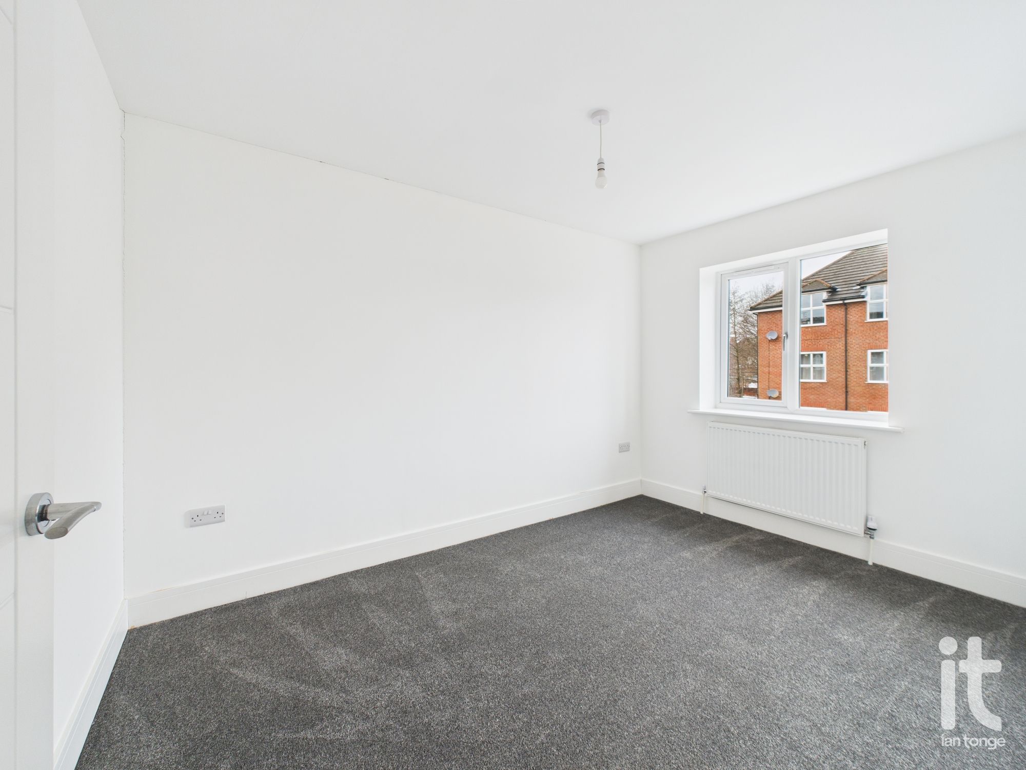 3 bedroom mews house To Let in Stockport - Photograph 23.