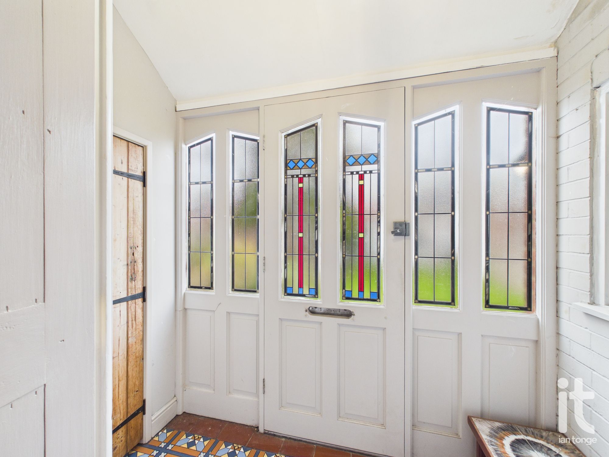 3 bedroom semi-detached house For Sale in Stockport - Photograph 5.