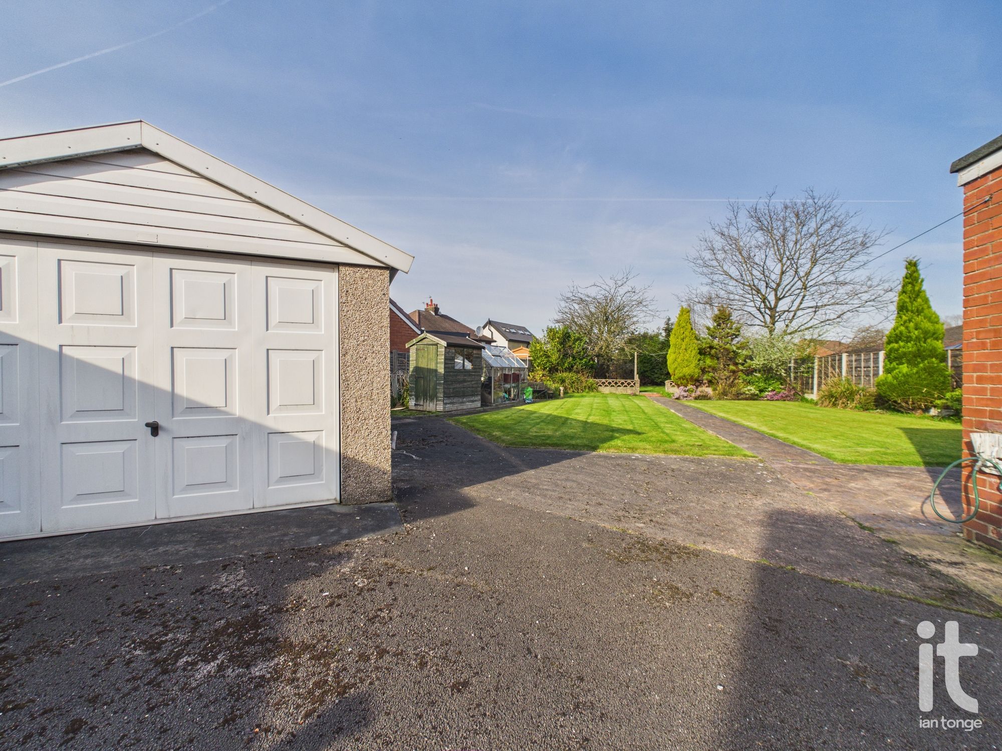 3 bedroom semi-detached house For Sale in Stockport - Photograph 5.