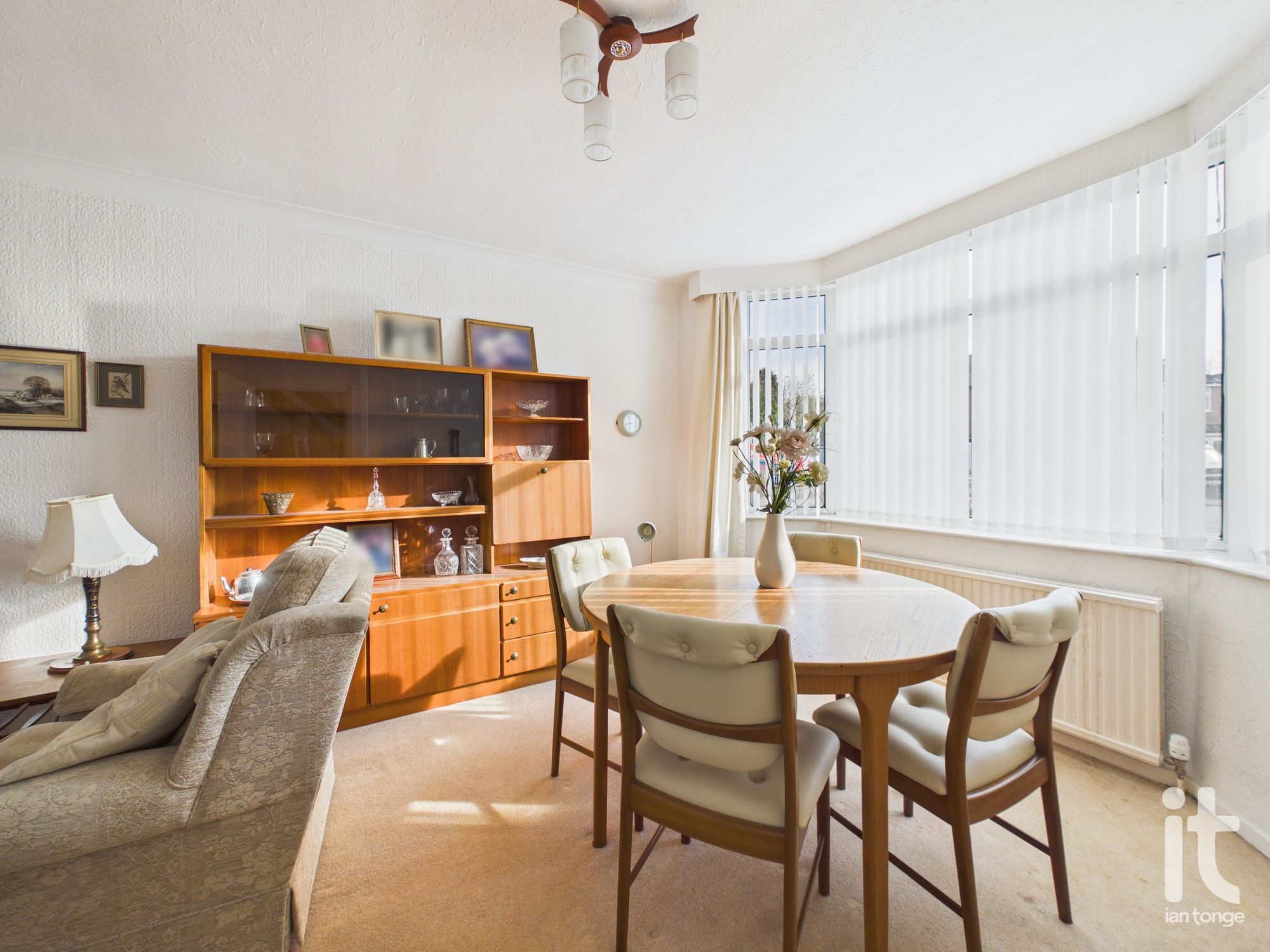 3 bedroom semi-detached house For Sale in Stockport - Photograph 10.