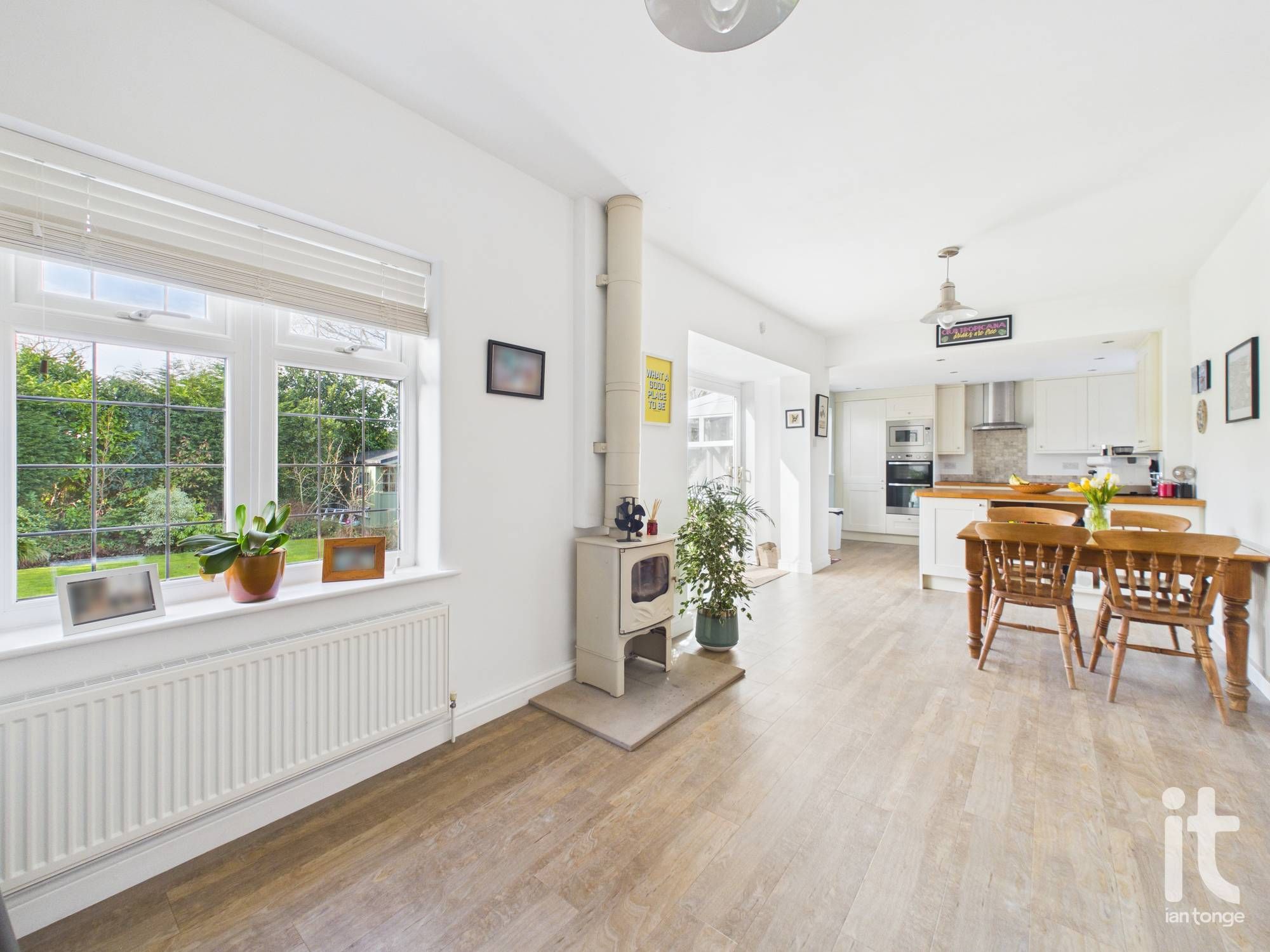 3 bedroom detached bungalow For Sale in Stockport - Photograph 2.