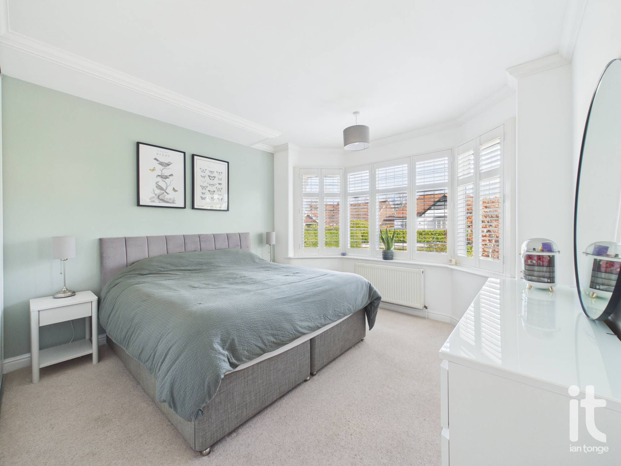 3 bedroom detached bungalow For Sale in Stockport - Photograph 13.