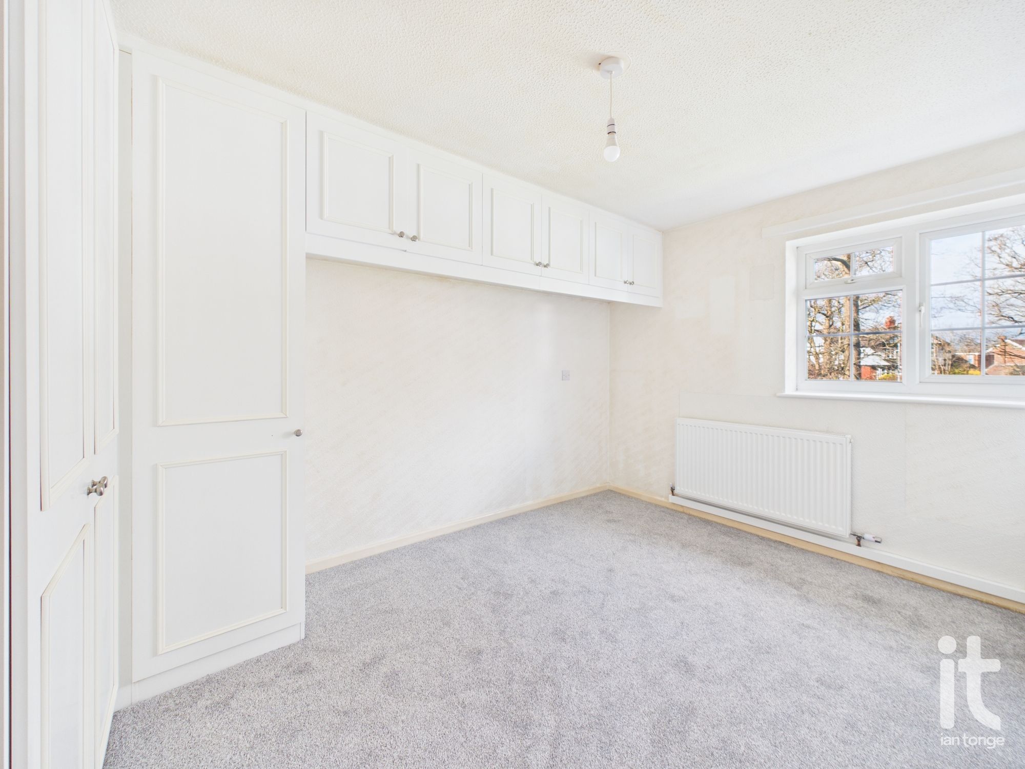 2 bedroom apartment flat/apartment For Sale in Stockport - Photograph 9.