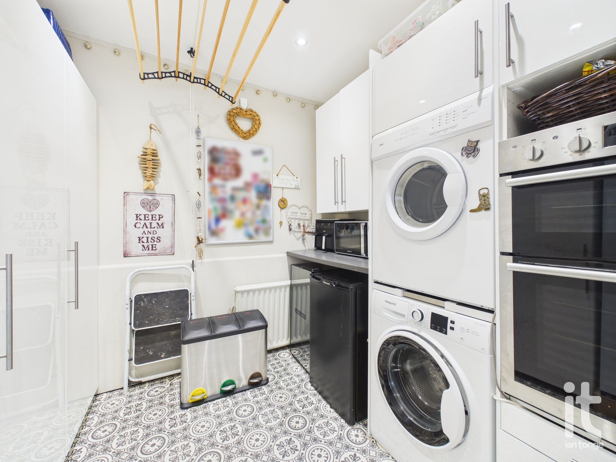 3 bedroom semi-detached house For Sale in Stockport - Photograph 25.