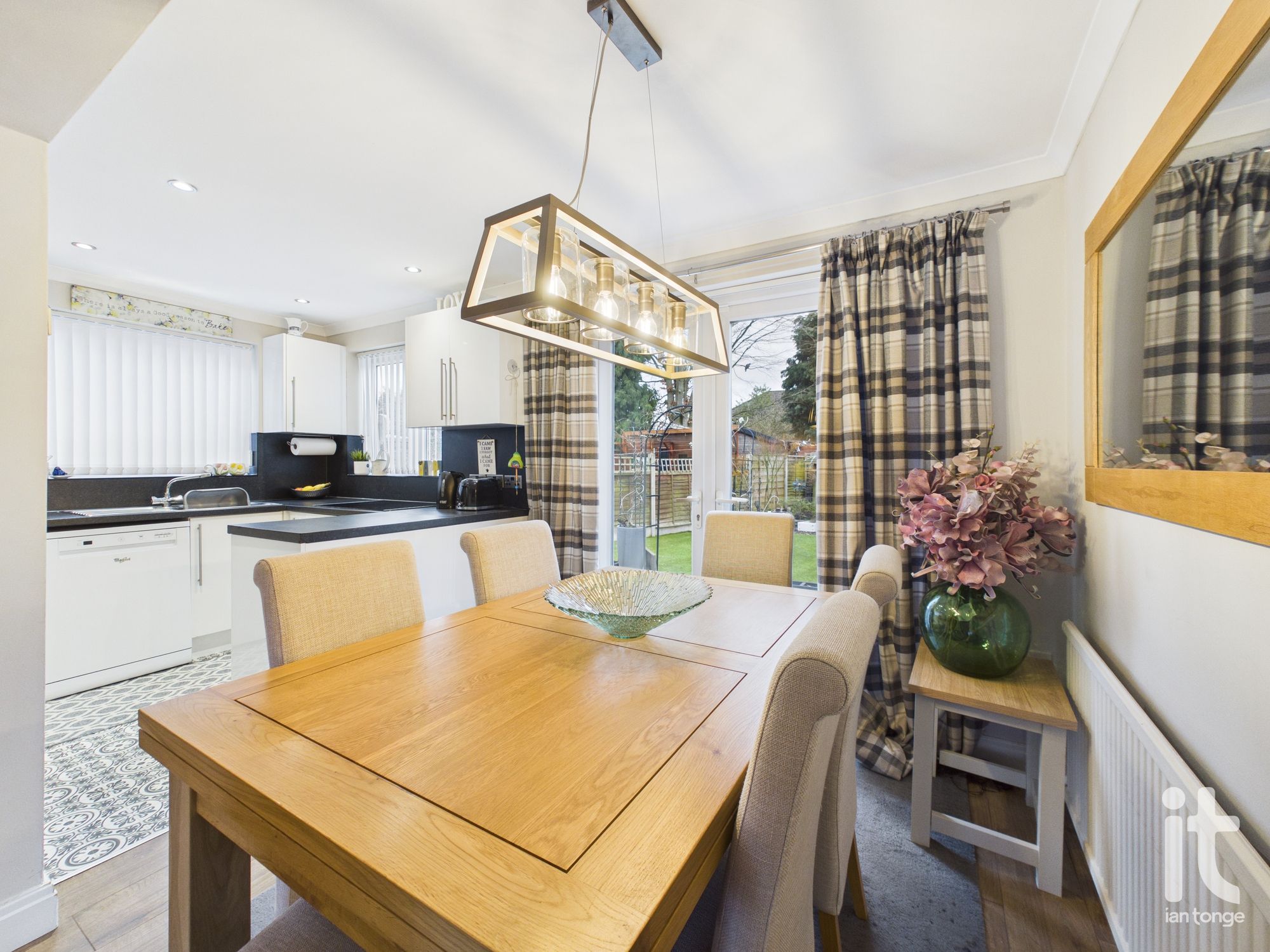 3 bedroom semi-detached house For Sale in Stockport - Photograph 19.