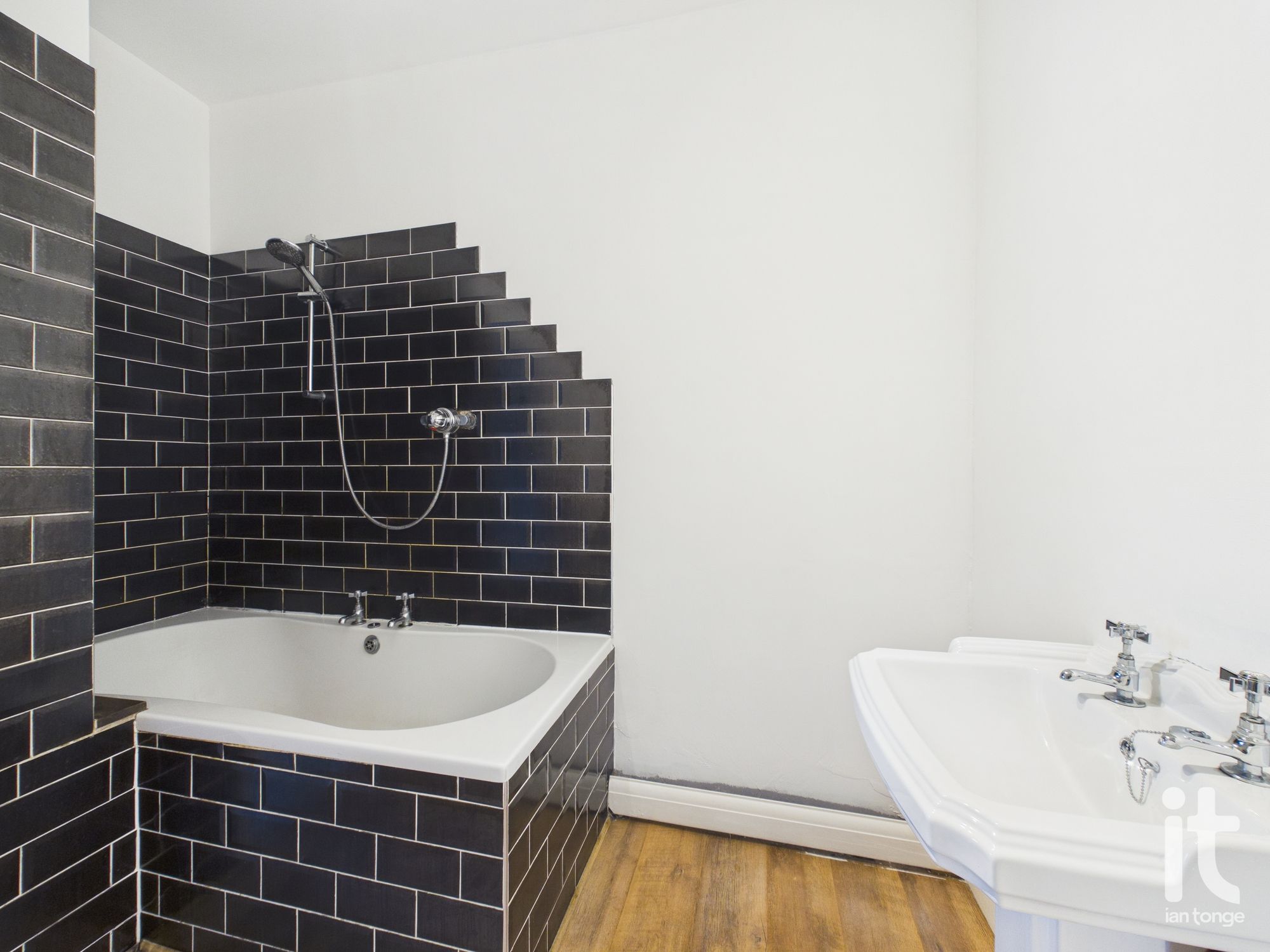 2 bedroom end terraced house For Sale in Stockport - Photograph 20.