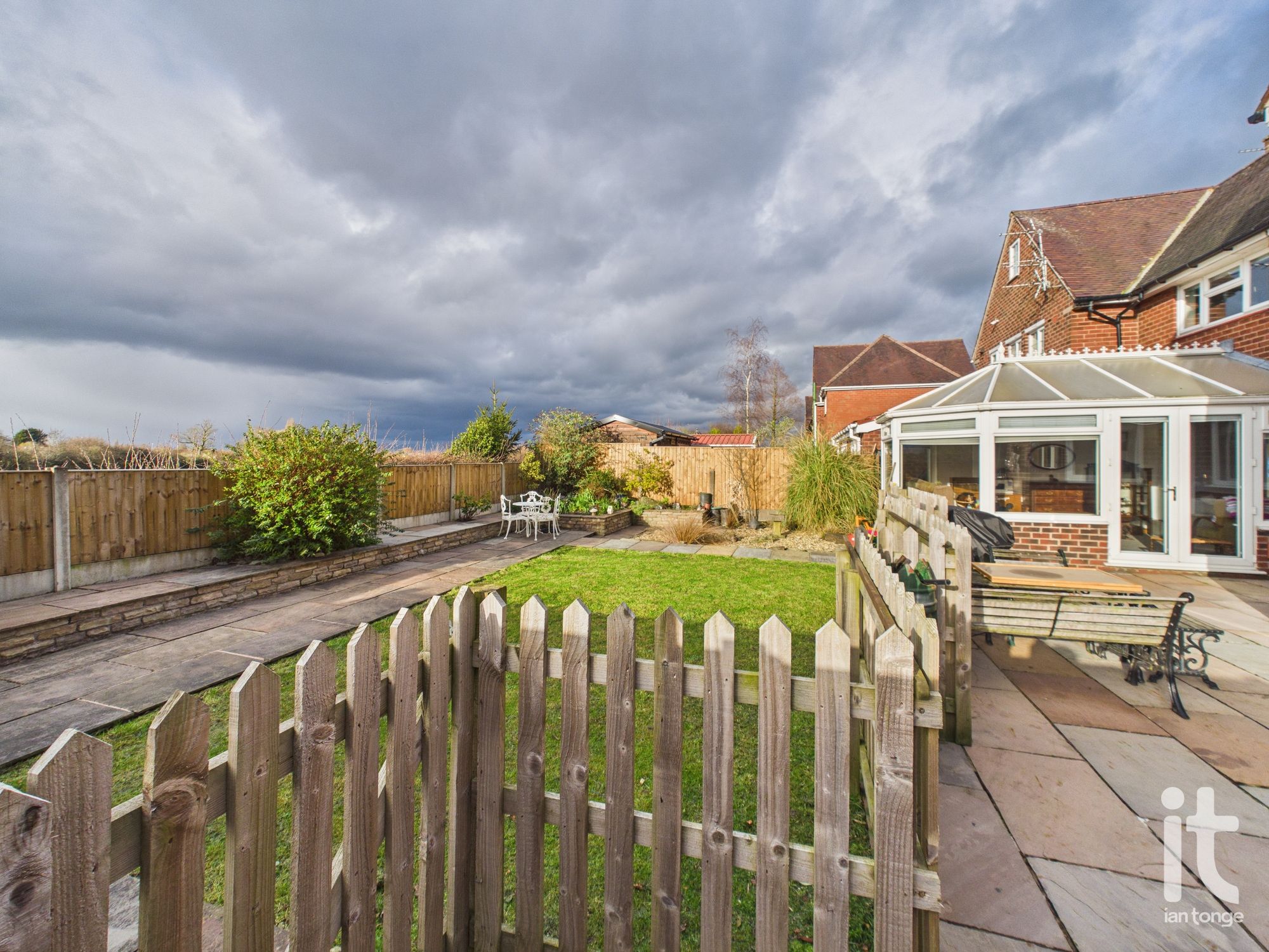 6 bedroom semi-detached house For Sale in Stockport - Photograph 36.