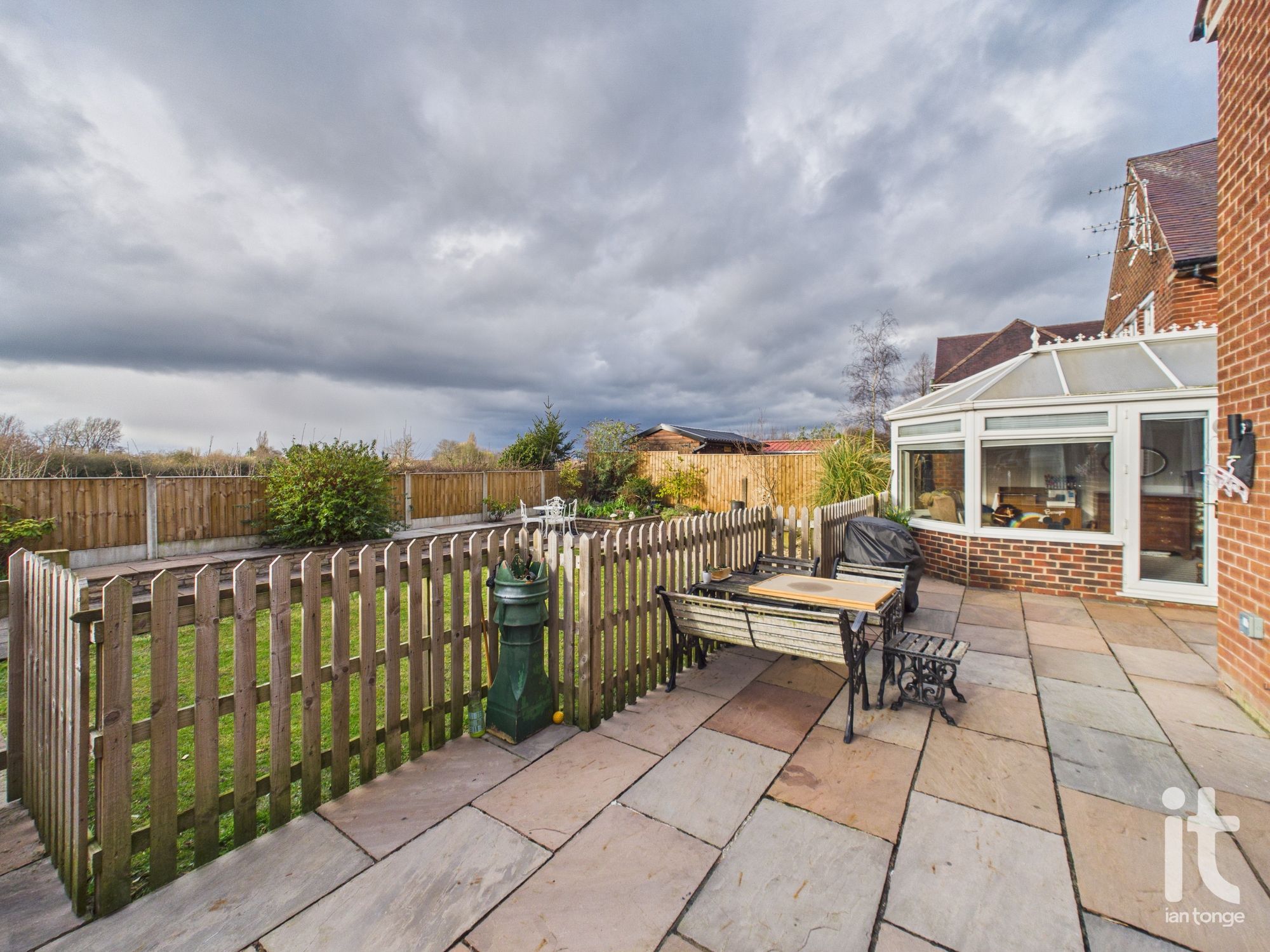 6 bedroom semi-detached house For Sale in Stockport - Photograph 34.