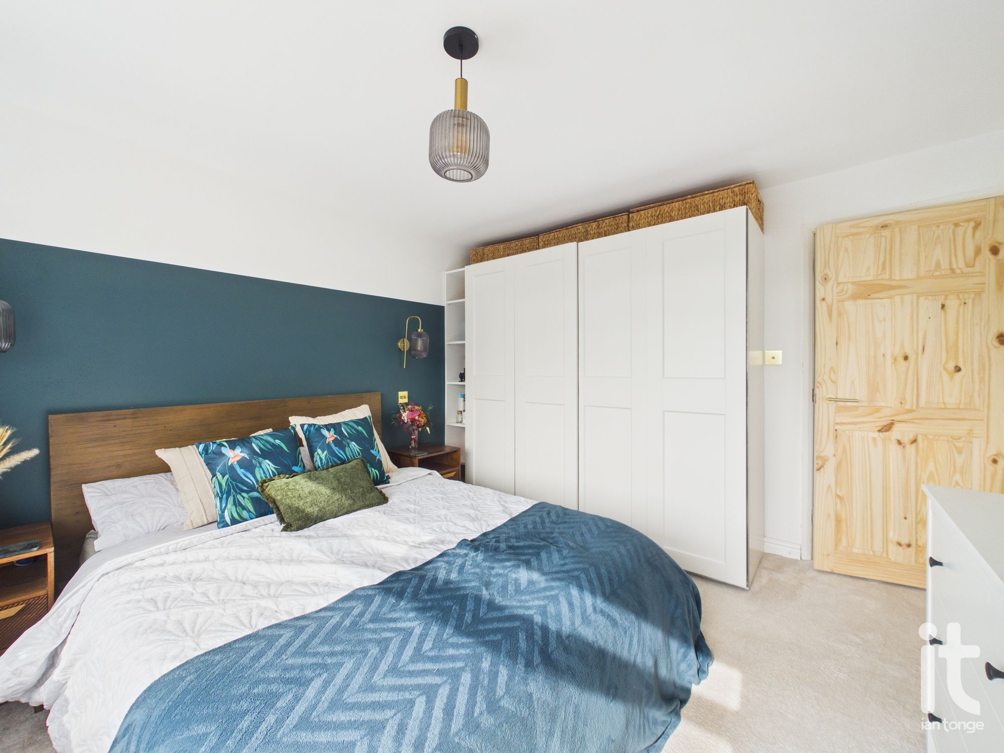 3 bedroom link detached house For Sale in Stockport - Photograph 27.