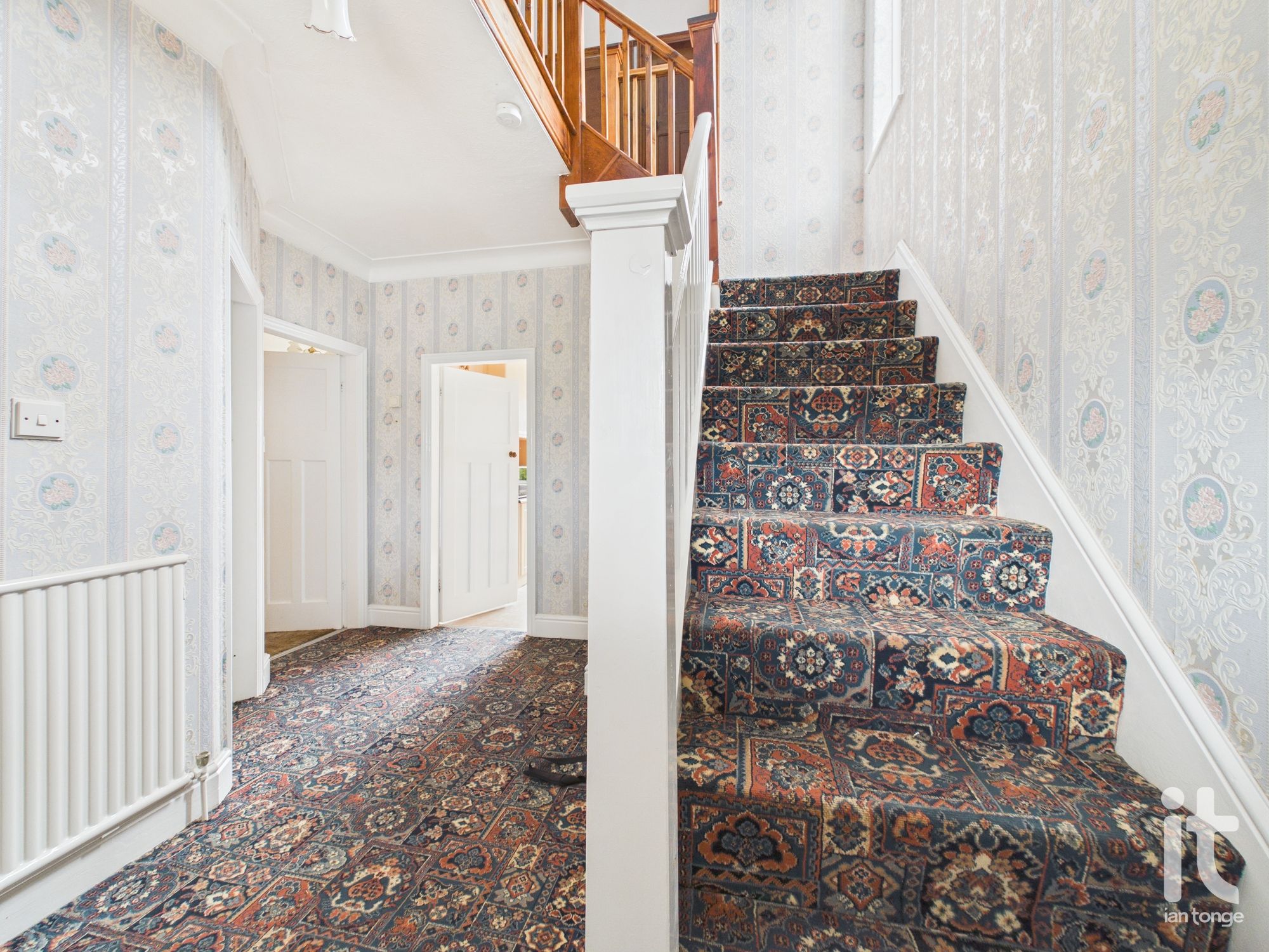 4 bedroom detached house For Sale in Stockport - Photograph 1.