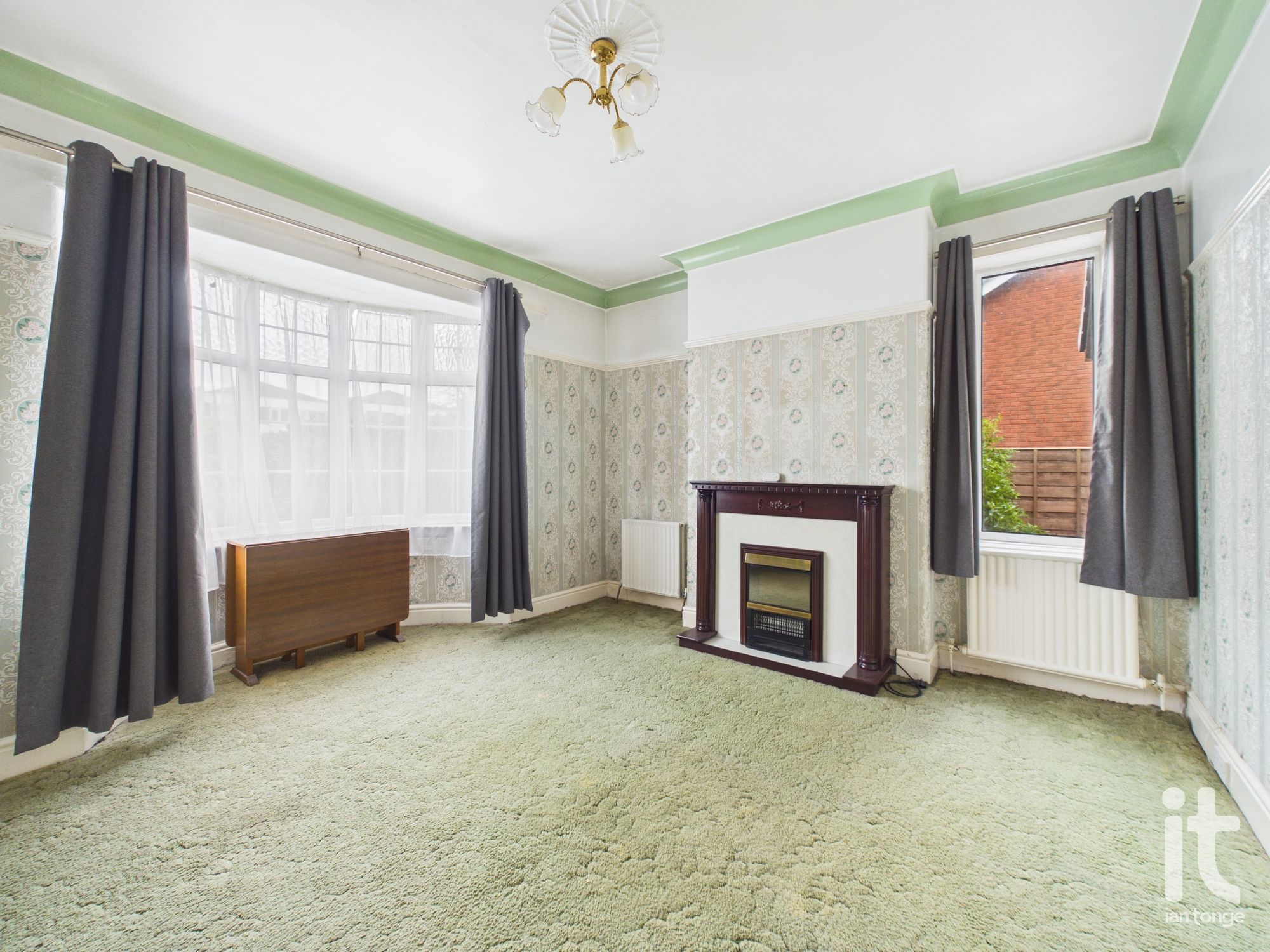 4 bedroom detached house For Sale in Stockport - Photograph 2.
