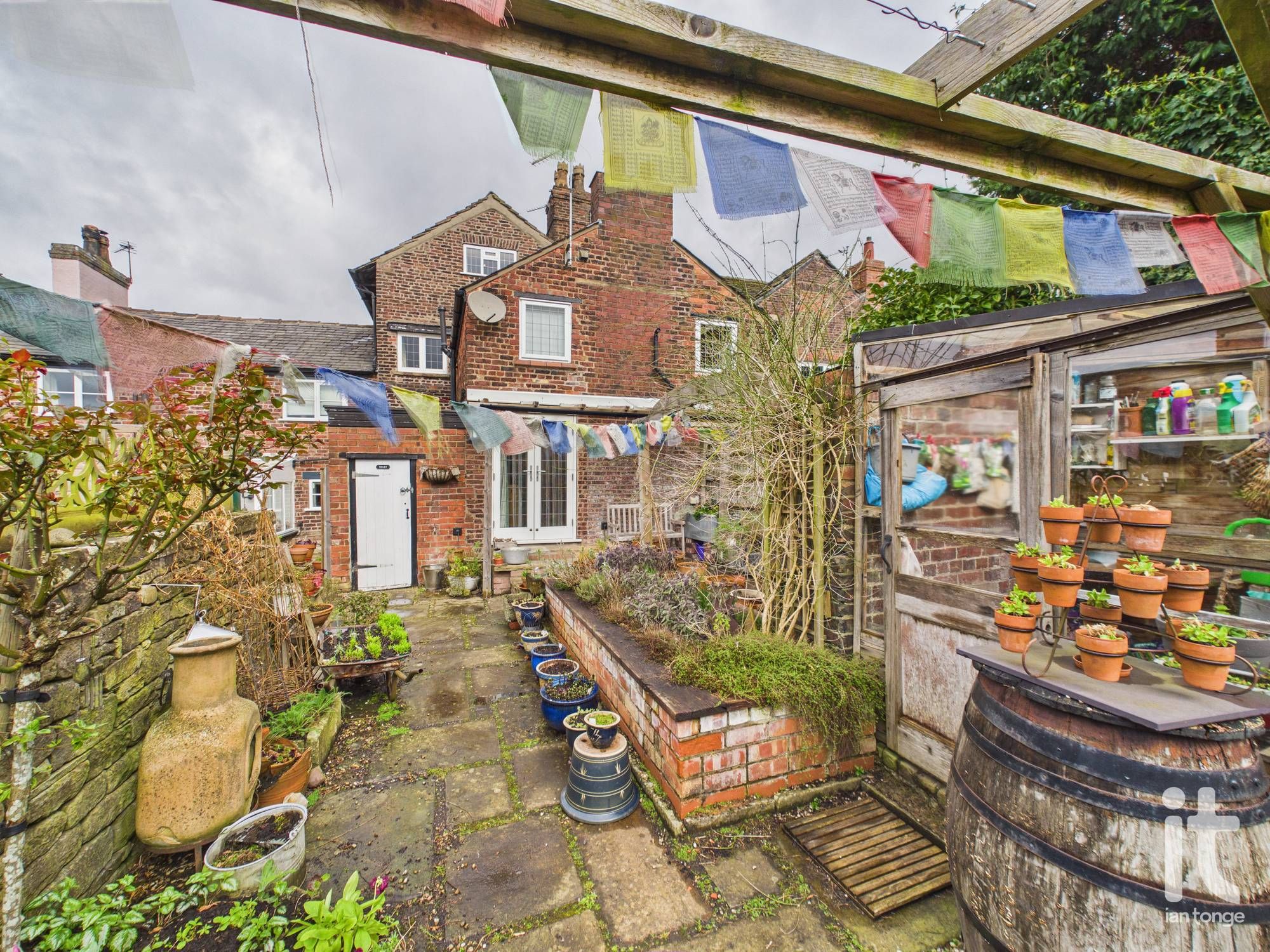 3 bedroom mid terraced house For Sale in Stockport - Photograph 18.