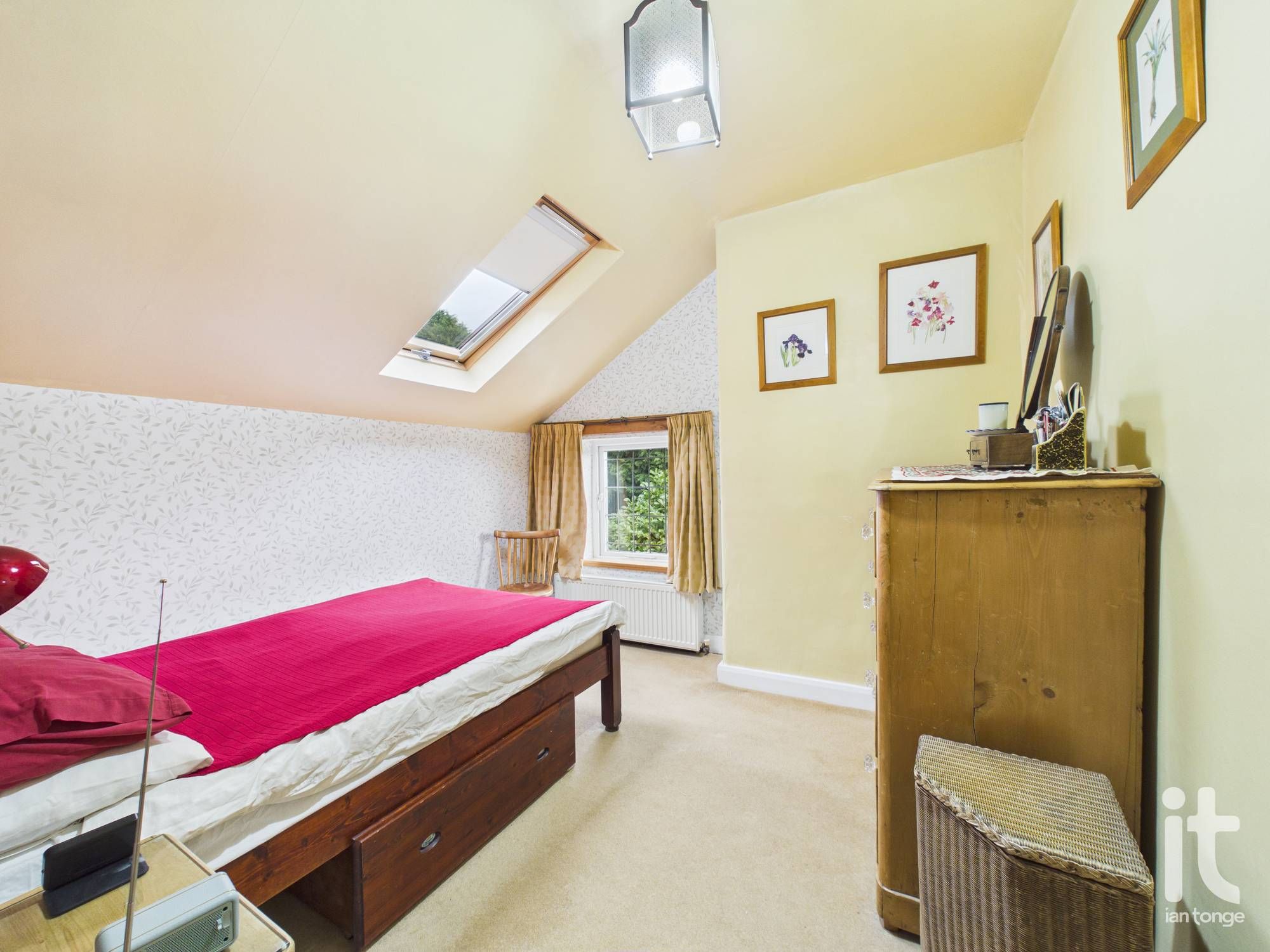 3 bedroom mid terraced house For Sale in Stockport - Photograph 14.