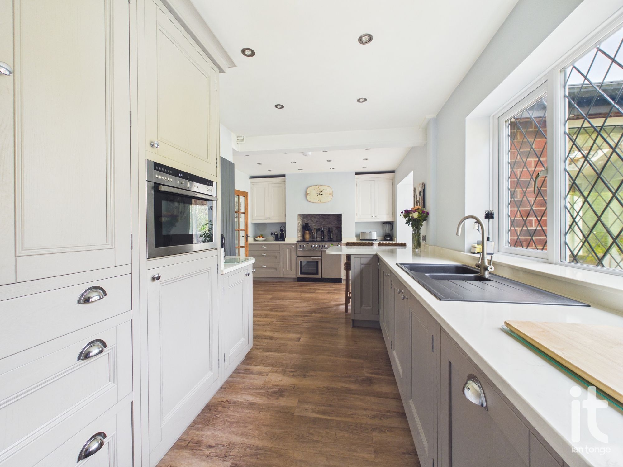 4 bedroom detached house For Sale in Stockport - Photograph 18.