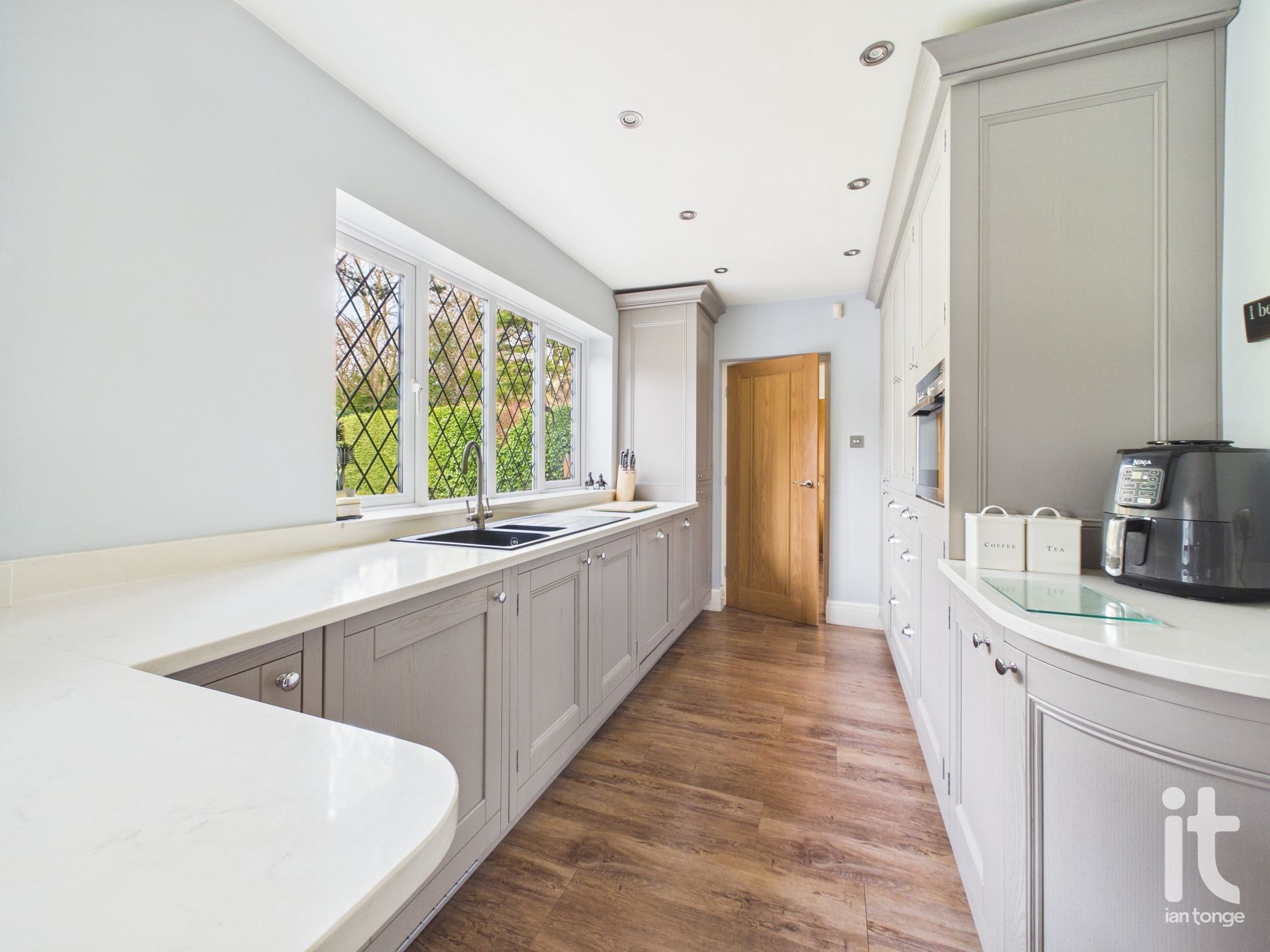 4 bedroom detached house For Sale in Stockport - Photograph 17.