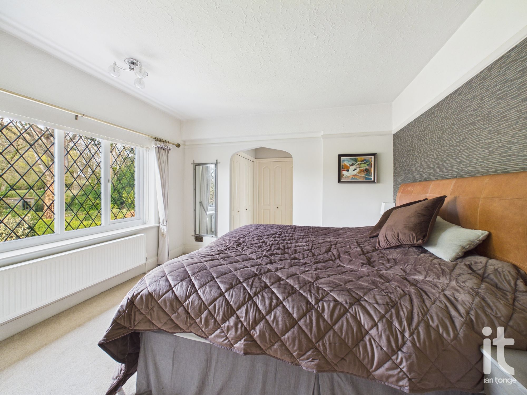 4 bedroom detached house For Sale in Stockport - Photograph 24.