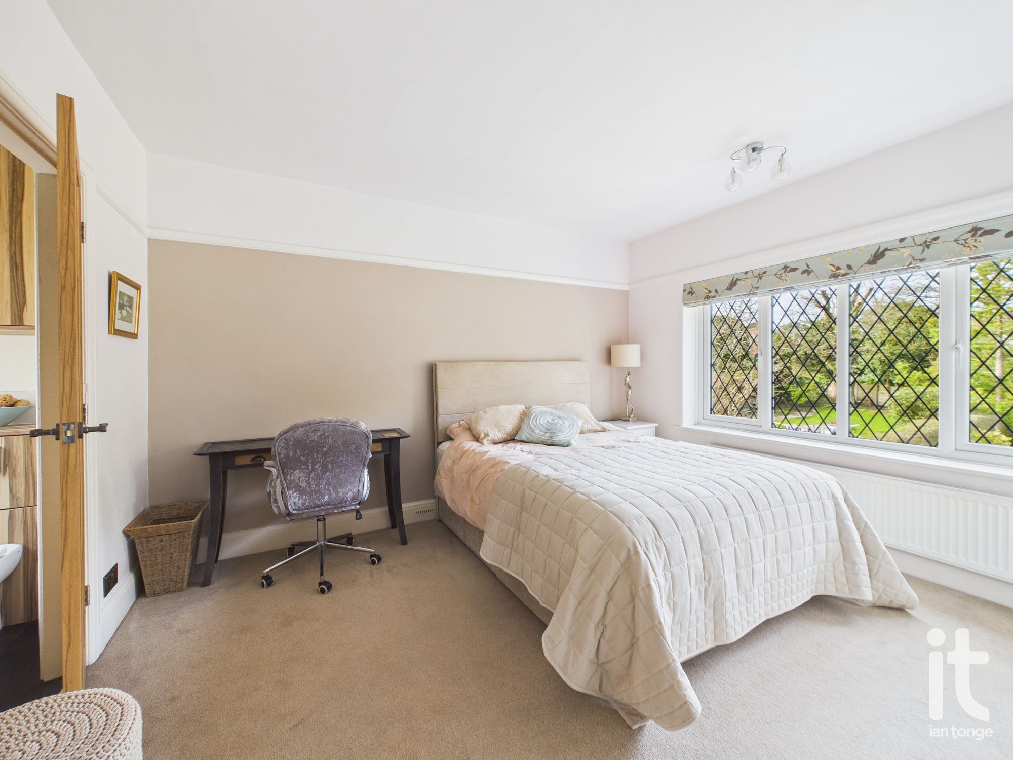 4 bedroom detached house For Sale in Stockport - Photograph 39.