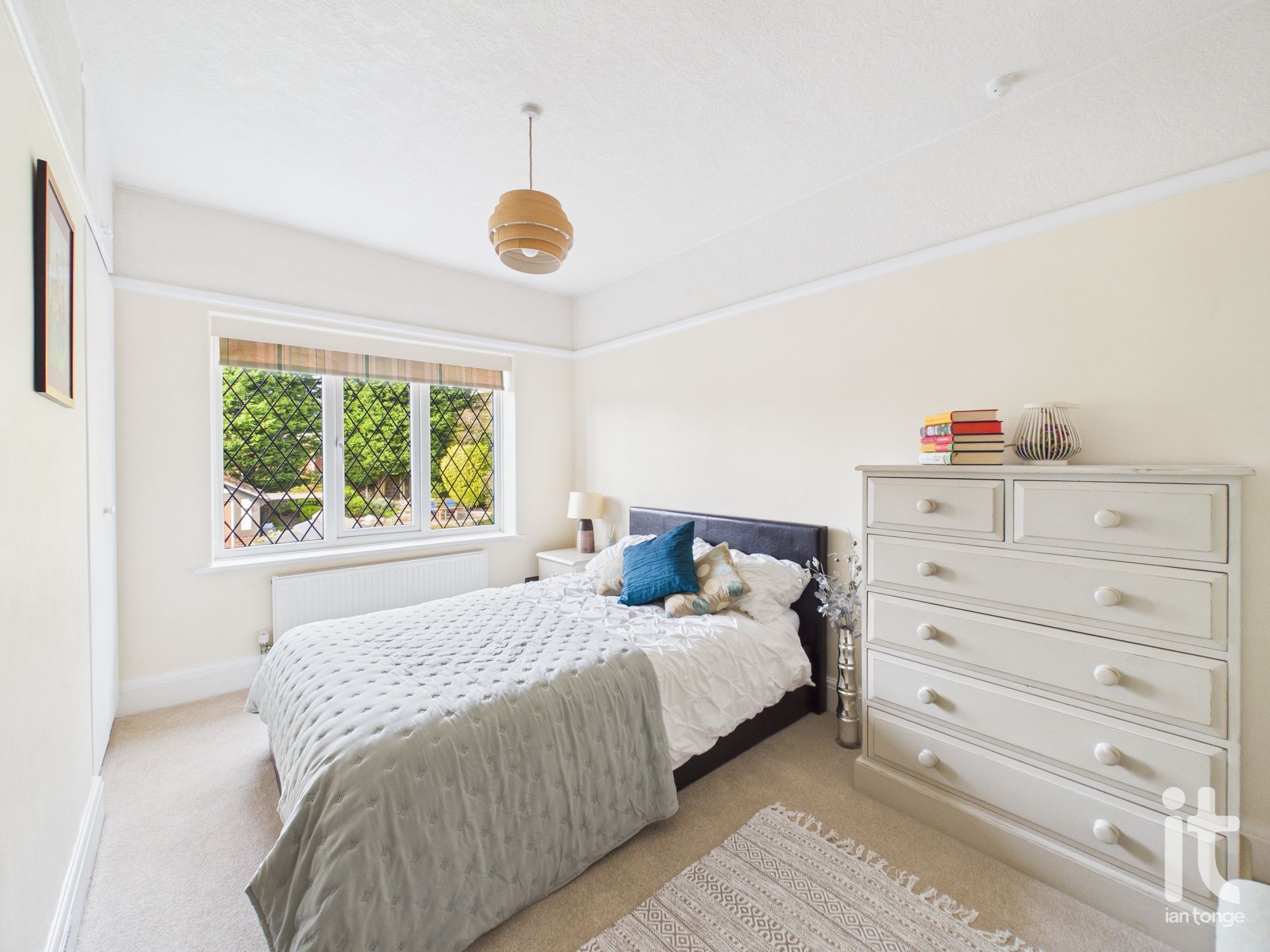 4 bedroom detached house For Sale in Stockport - Photograph 33.