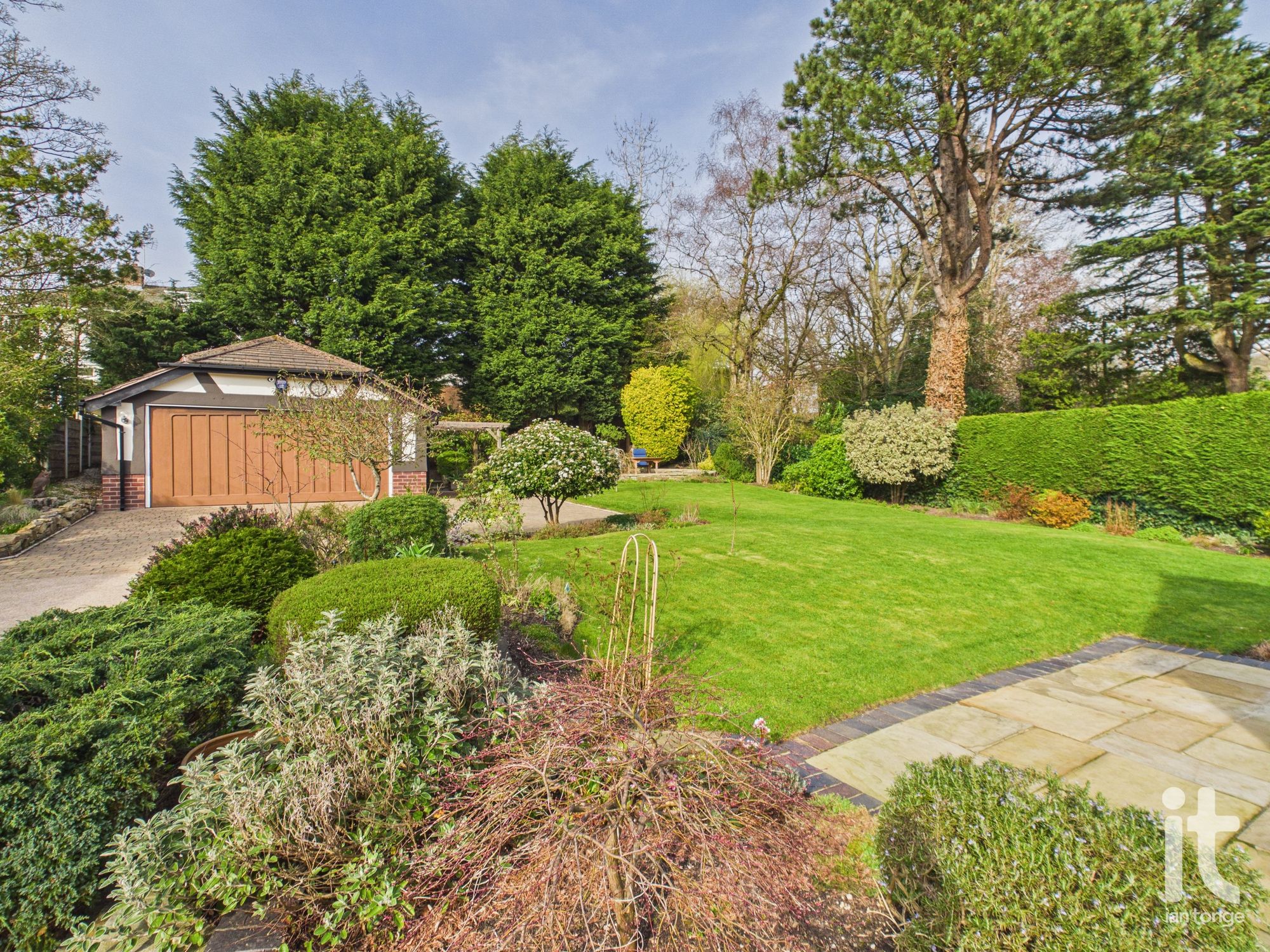 4 bedroom detached house For Sale in Stockport - Photograph 37.