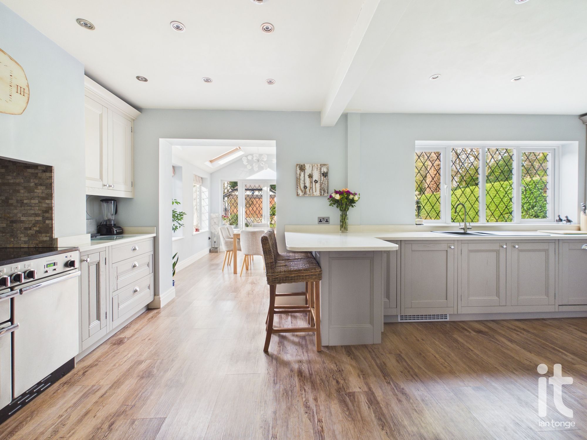 4 bedroom detached house For Sale in Stockport - Photograph 14.