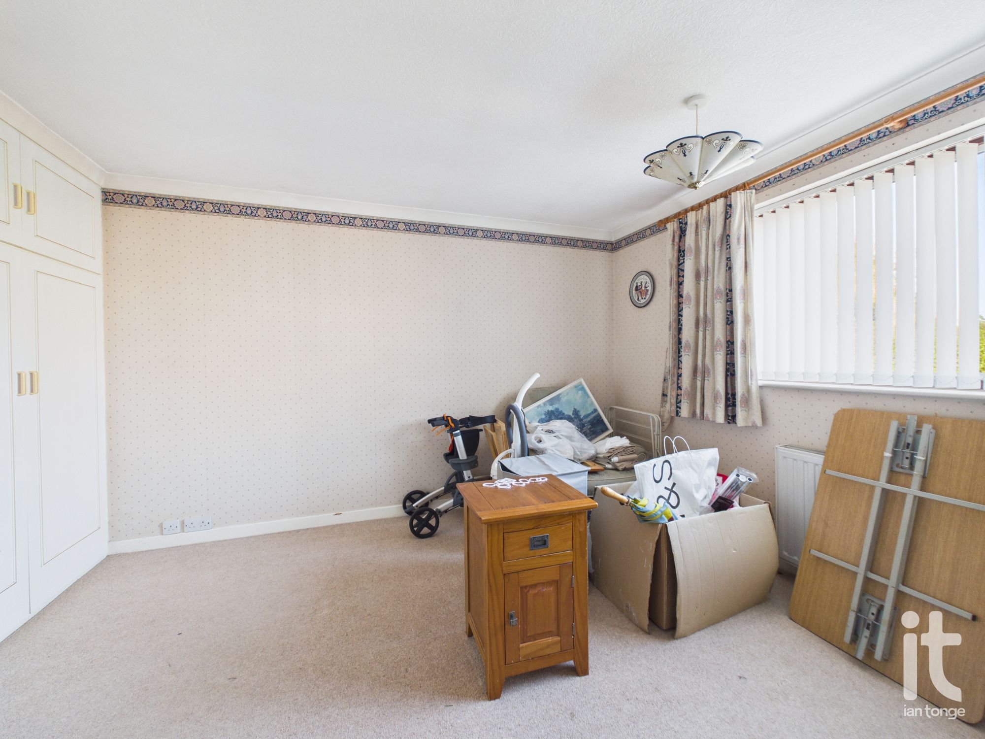 3 bedroom link detached house For Sale in Stockport - Photograph 14.