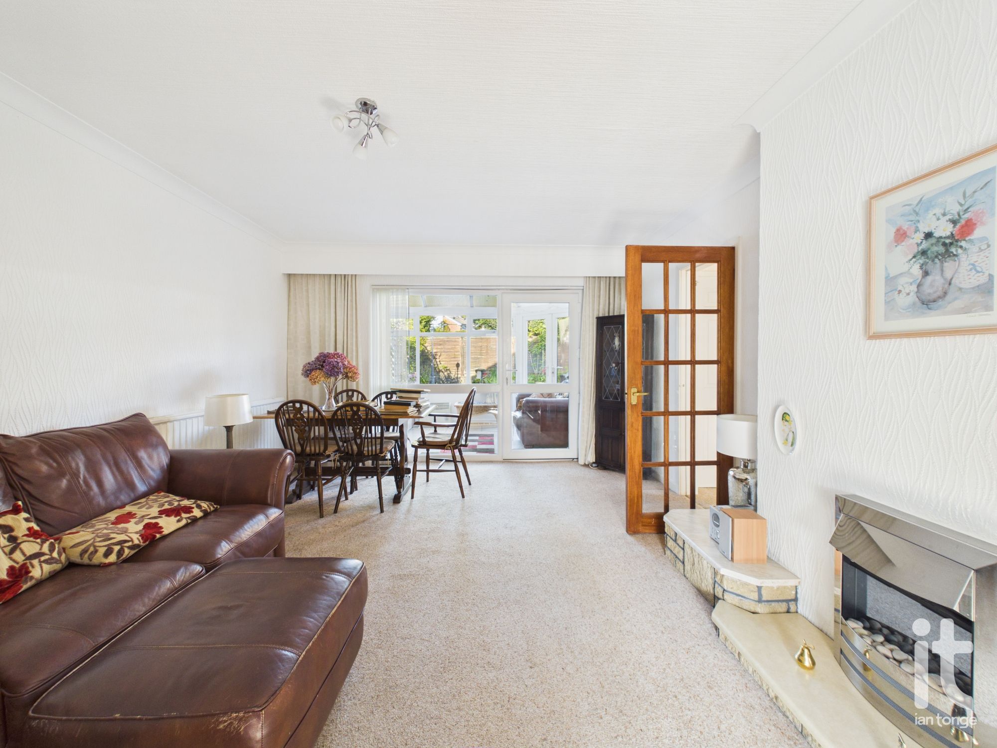 3 bedroom link detached house For Sale in Stockport - Photograph 8.