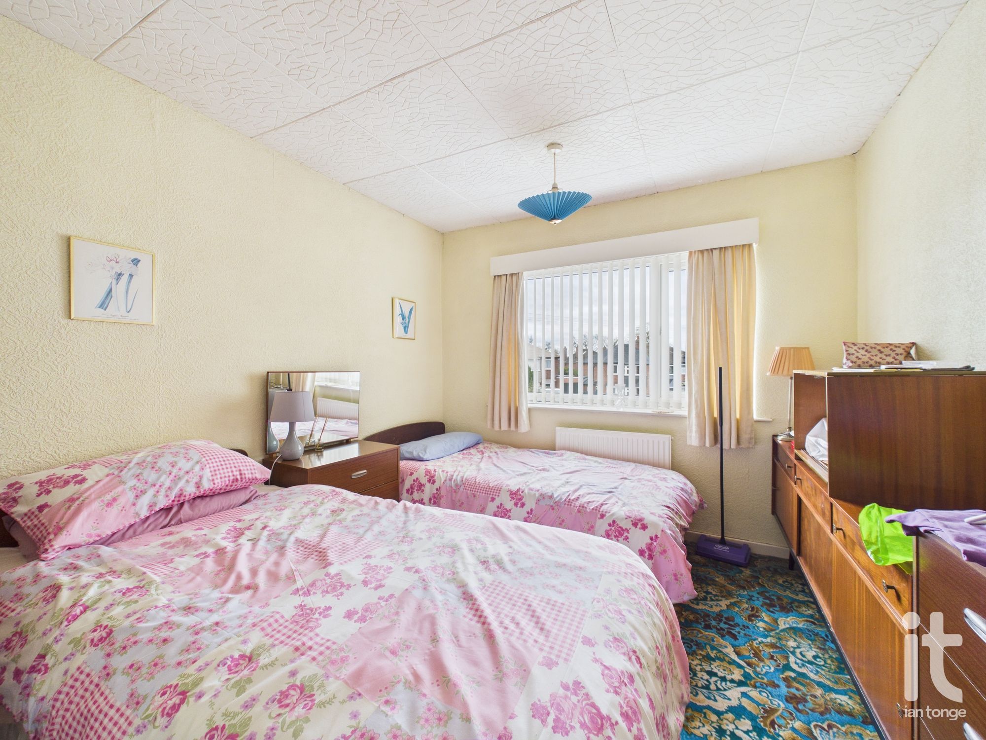 3 bedroom semi-detached house For Sale in Stockport - Photograph 12.