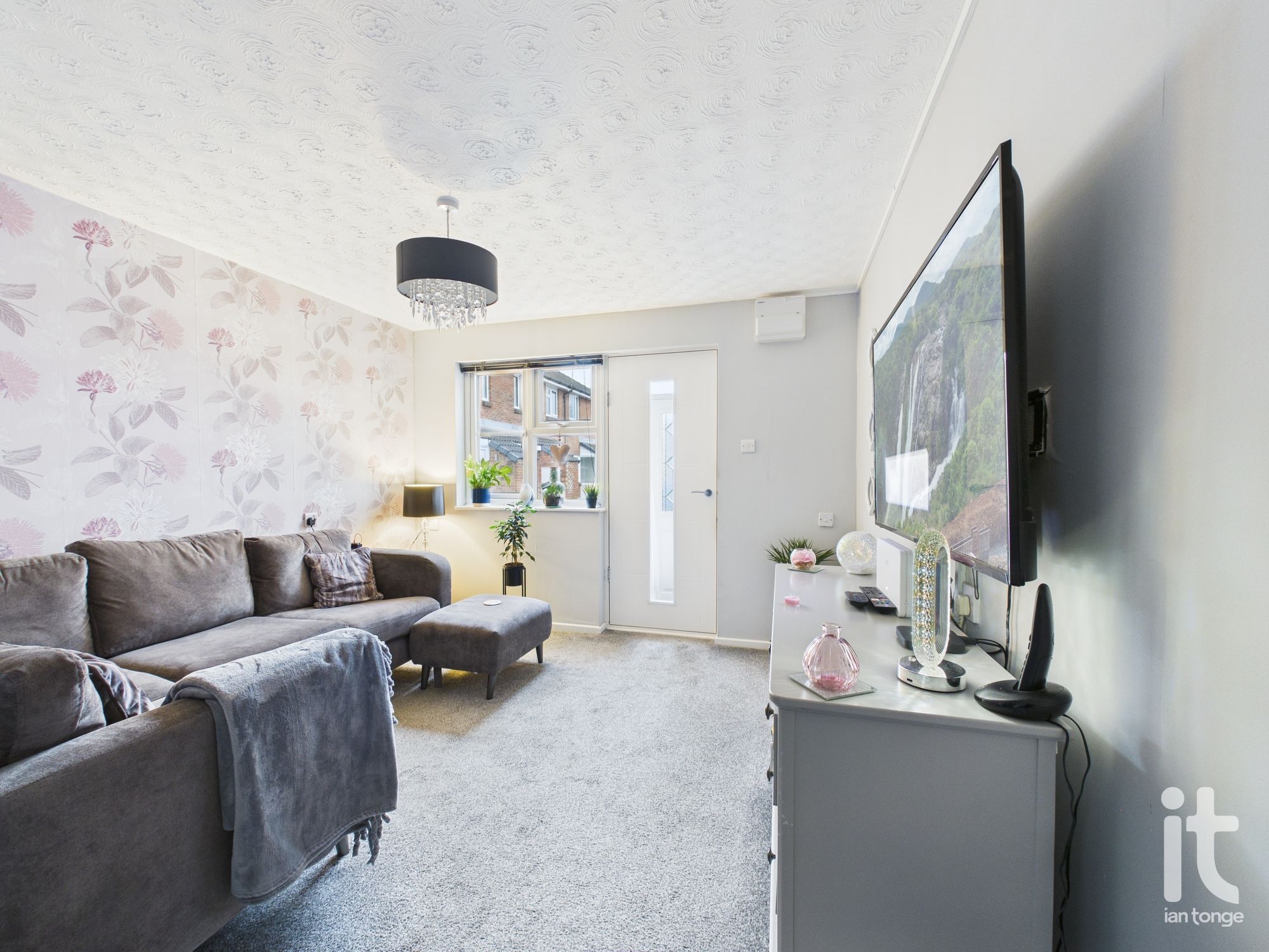 1 bedroom apartment flat/apartment For Sale in Stockport - Photograph 6.